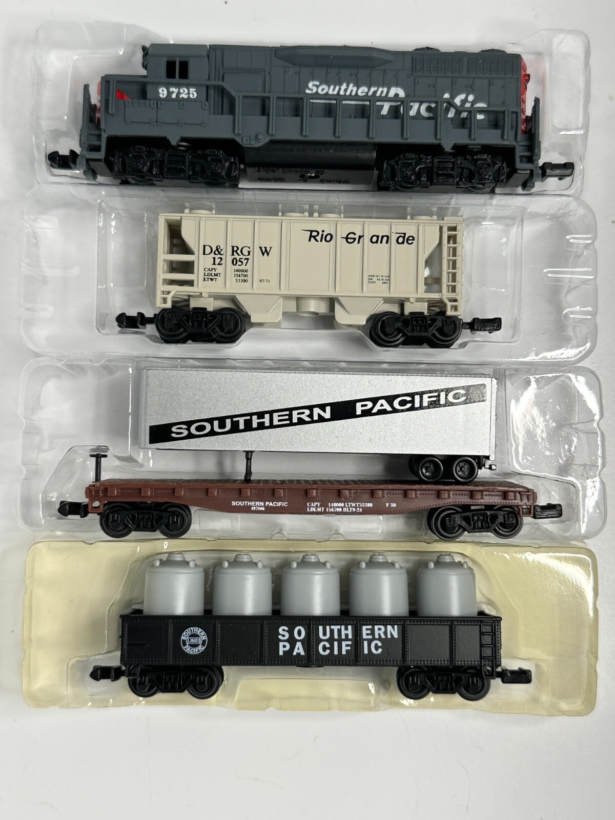 Set of Southern Pacific Railroad Locomotive, Hopper, Piggyback & Canister Cars