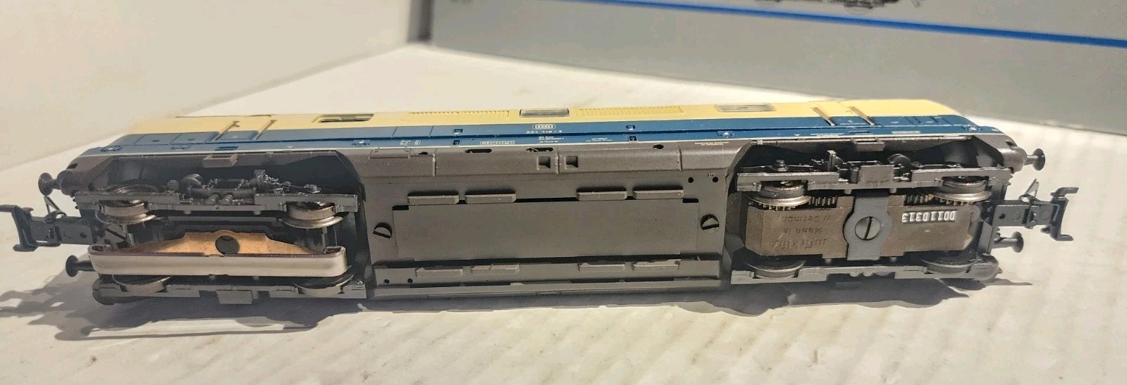 Märklin H0 Scale 3681 Diesel Engine BR221, DB -DIGITAL- AC