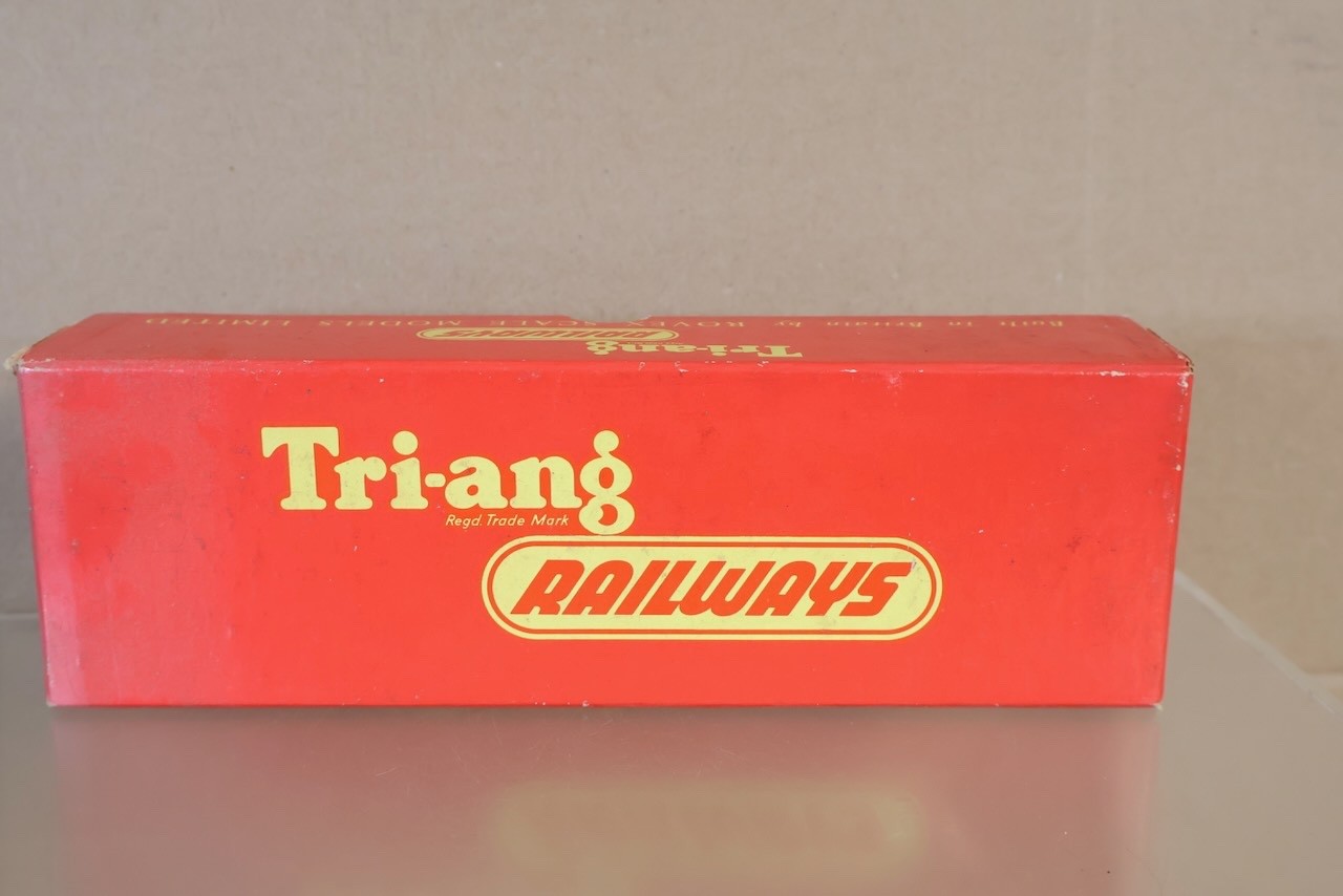 TRIANG R56 BR 4-6-4 BALTIC TANK LOCOMOTIVE 4830 BOXED from 1955 om