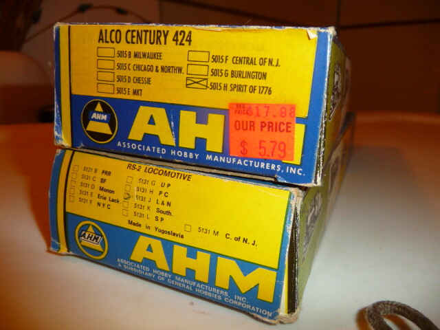2 AHM HO Locomotive Train Engines Austria Yugoslavia Empire State 602 827 Boxes