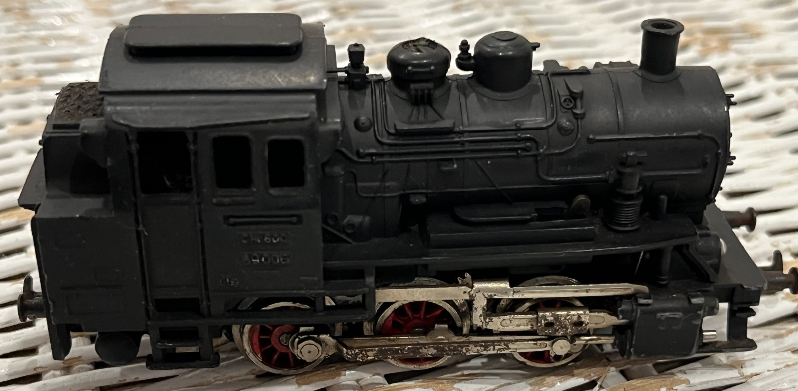 Märklin H0 Steam Locomotive #89005 Train Set + Cars, Track, Transformer, & Accs.