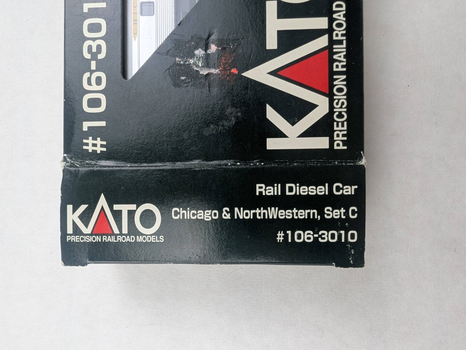 Kato N-Scale Chicago & Northwestern Rail Diesel Cars (Set C-RDC-1 & RDC-2)