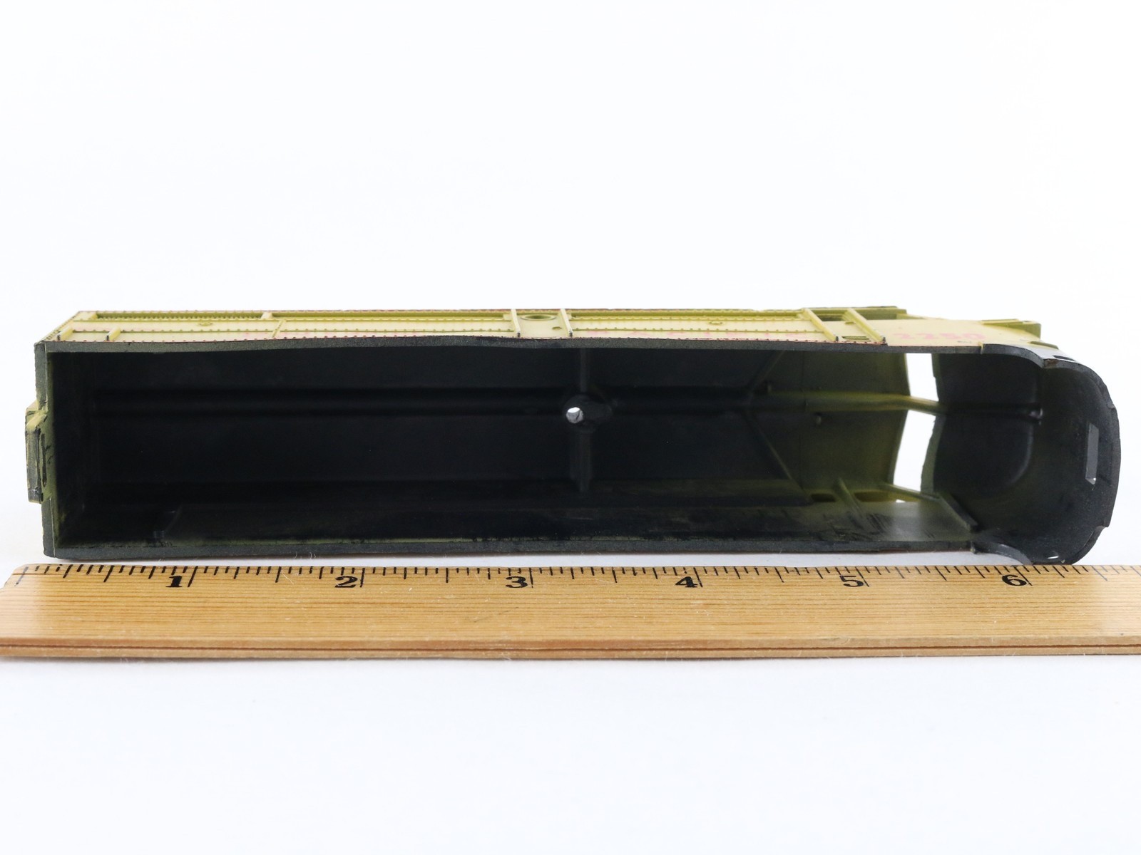 Hobbyline HO Union Pacific UP 2250 Yellow Diesel Locomotive Engine SHELL ONLY