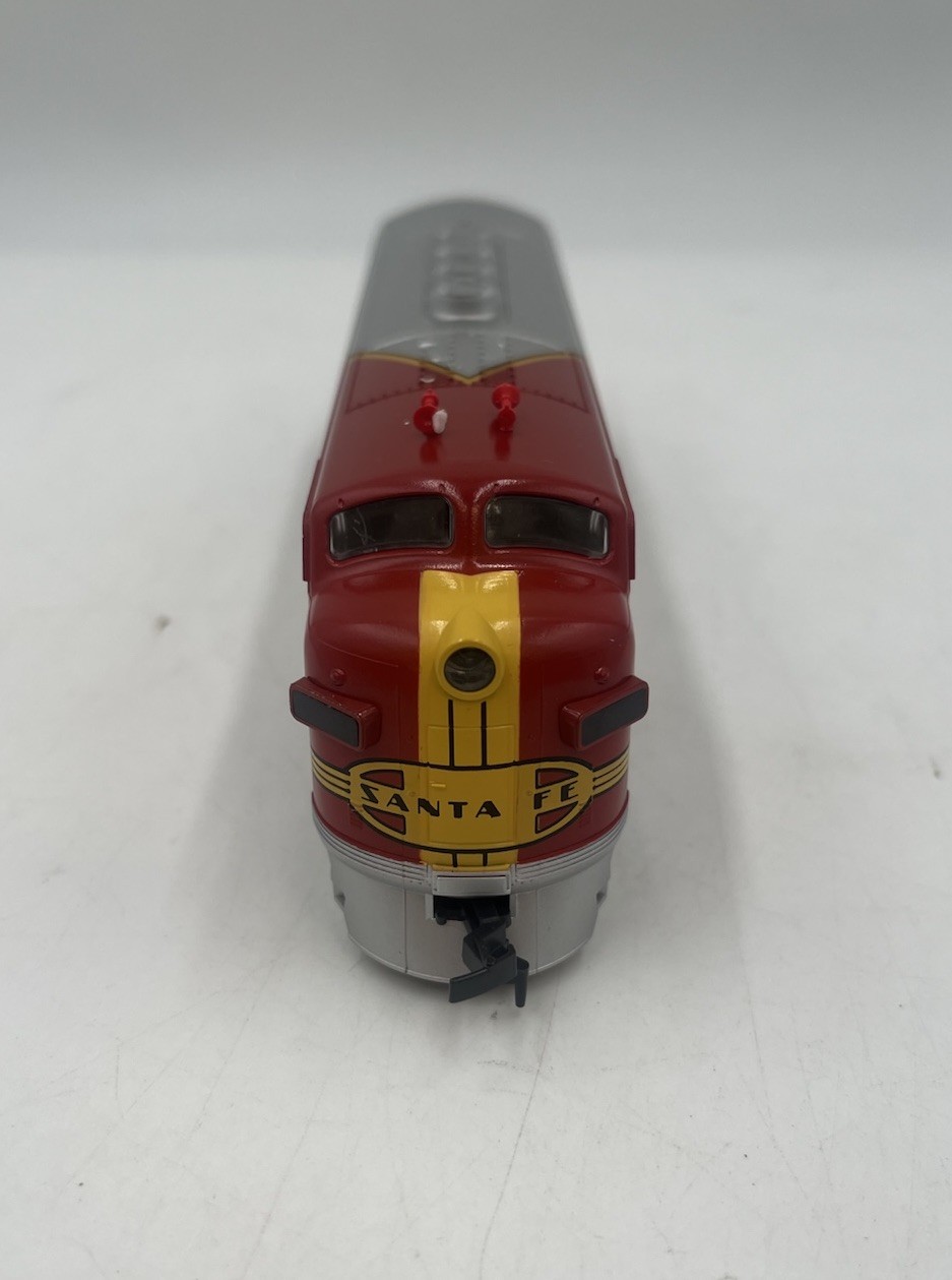Ho Scale Engine Stewart Hobbies F3 Phase 1 Powered Santa Fe Passenger #8010