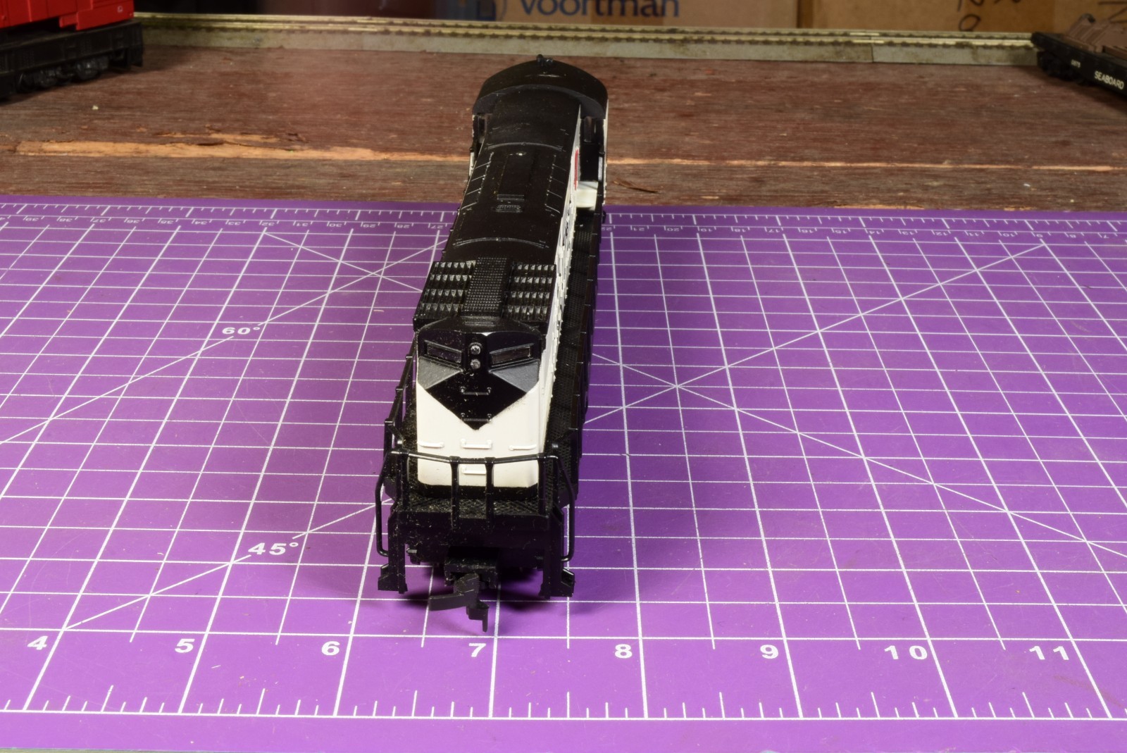 TrkRdy True CO-CO setup – Lehigh Valley ALCO Century 628 Diesel Locomotive, GWC