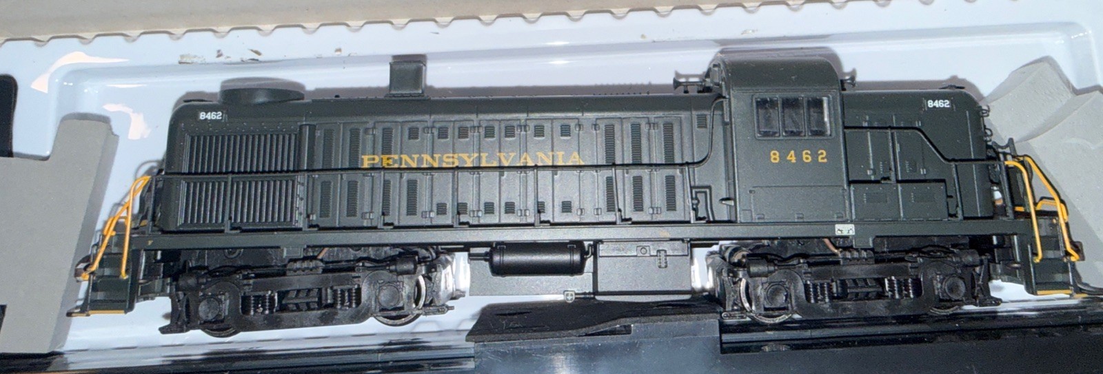 Atlas Classic Gold Ho Scale Pennsylvania Alco RS-3 #8462 Diesel Loco W/ Sound