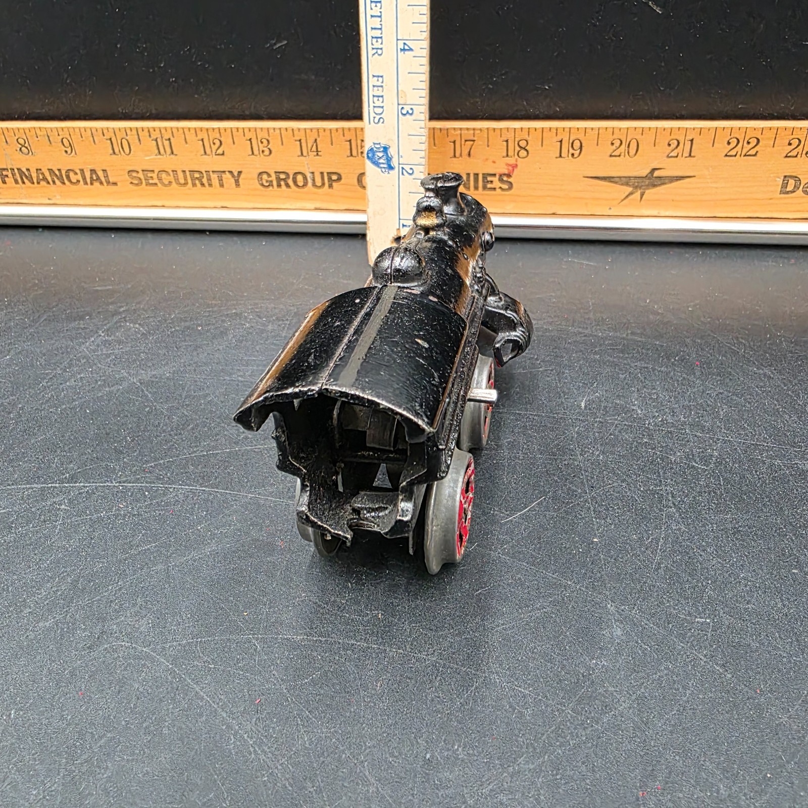 Vintage Ives #5 Cast Iron 0-4-0 Mechanical Wind-Up Steam Locomotive UNTESTED