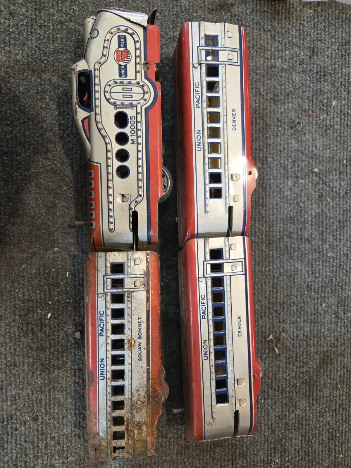 Parts Lot Of 4 Cars Marx 7675 M10005 Union Pacific Articulated passenger