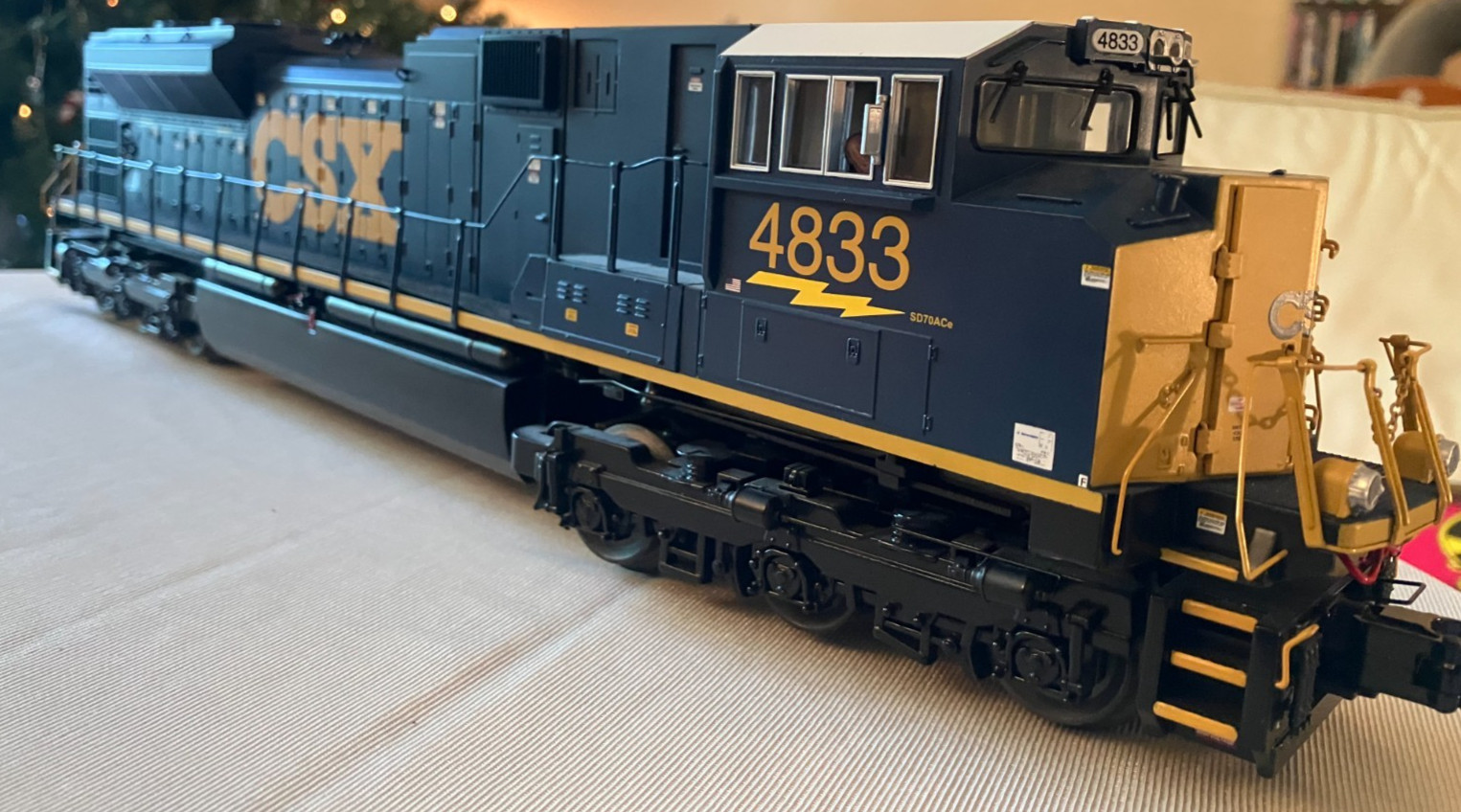 MTH SD70 ACe CSX 4833 O Gauge Diesel Locomotive Proto-Sound 2.0 3 or 2 rail