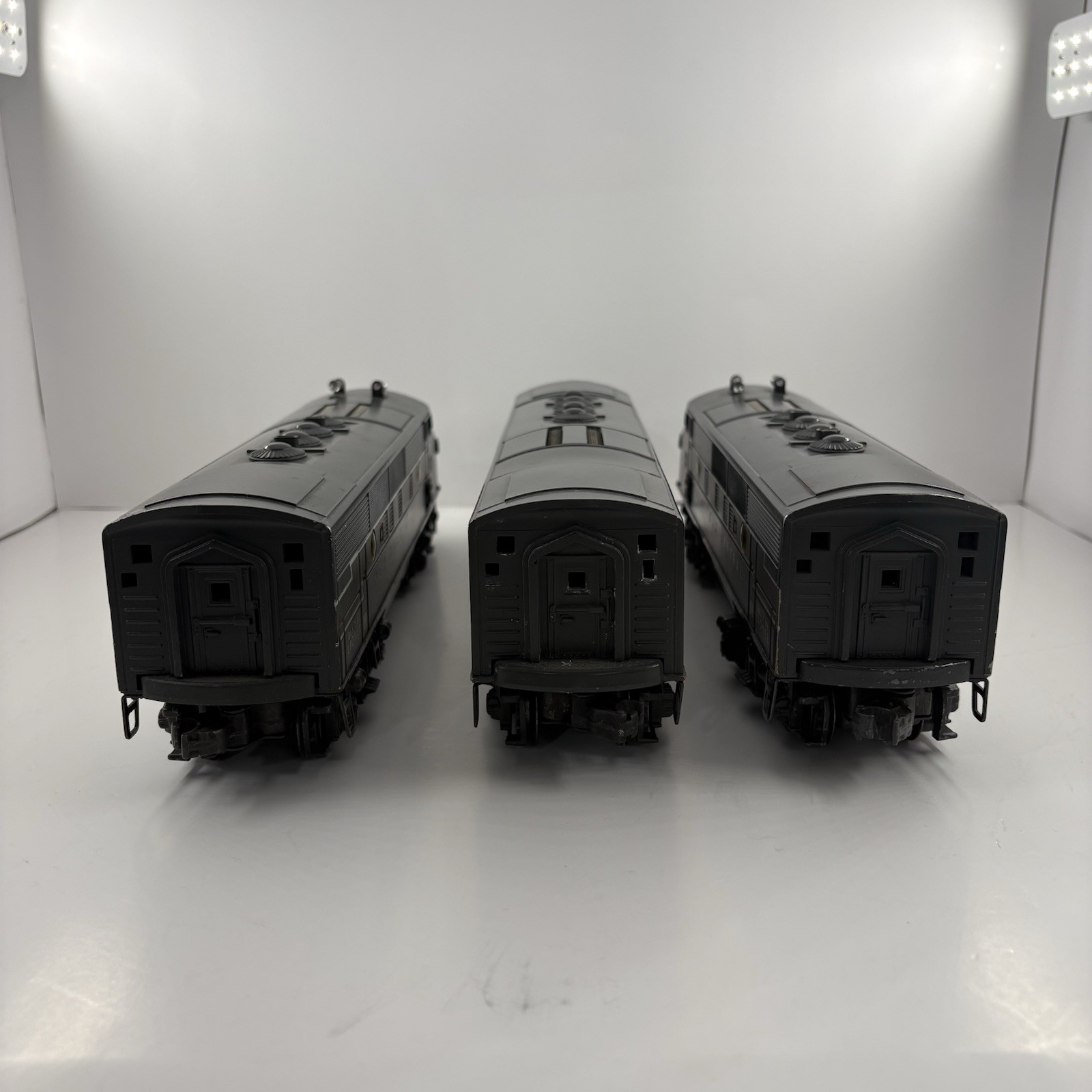 Lionel 2344 Vintage O Gauge New York Central F-3 ABA Diesel Locomotive Set