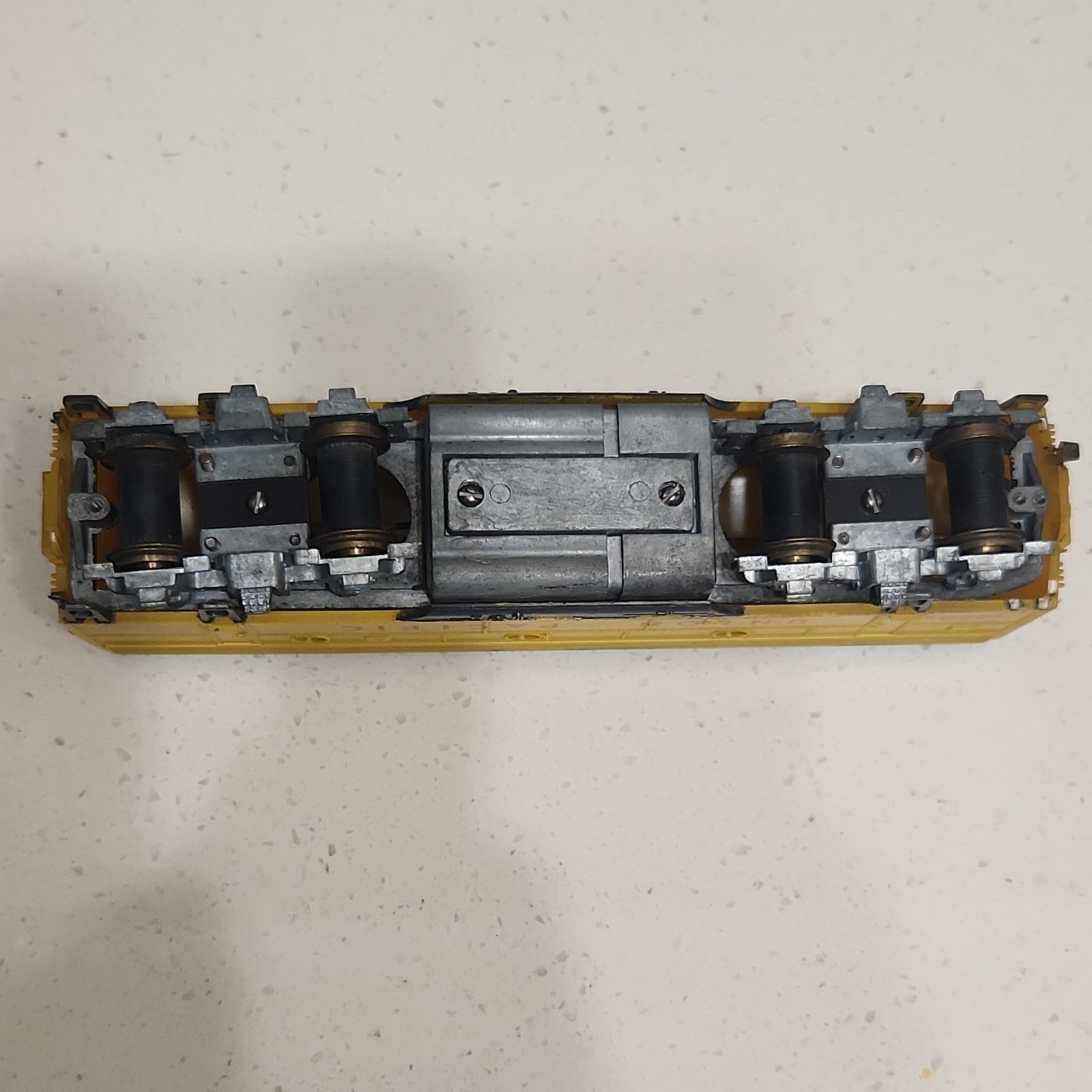 Vintage Union Pacific 1468B HO Diesel Locomotive Yellow Black Model Railroad