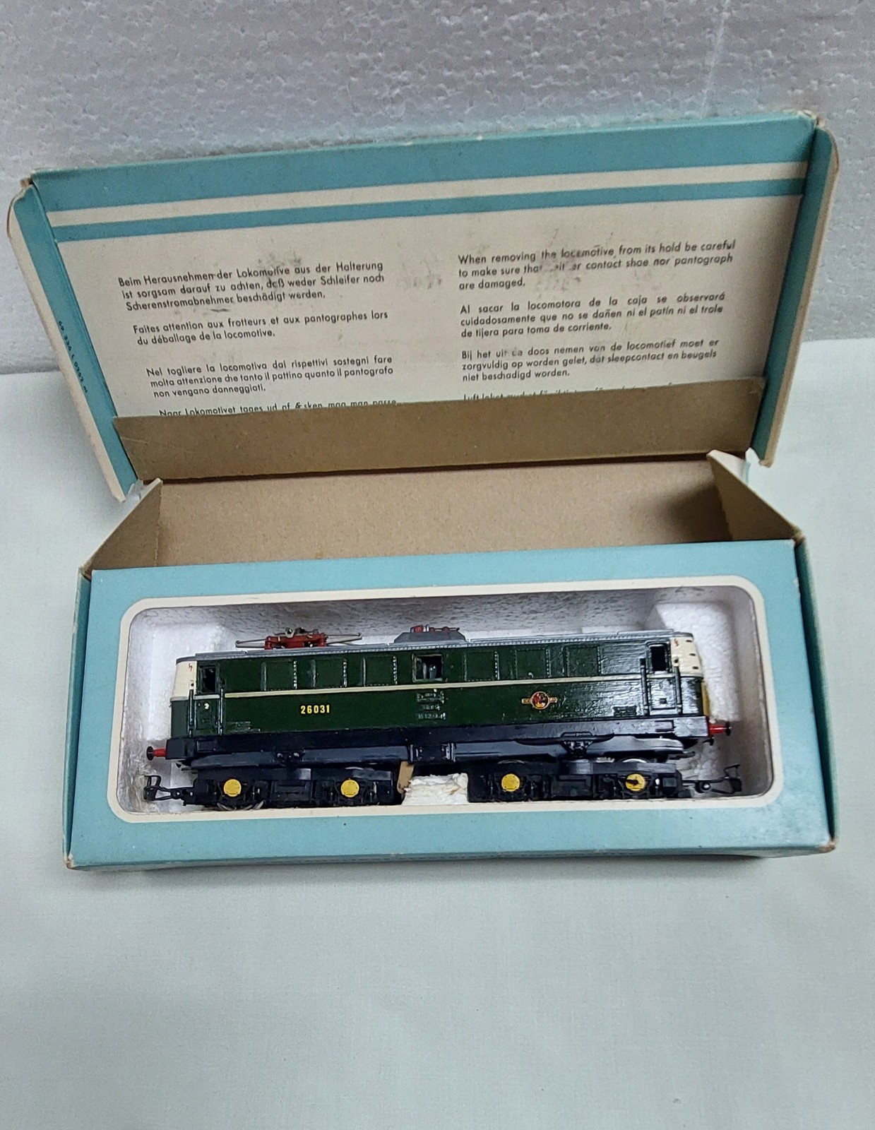 Marklin HO scale Austrian Federal Railway (OBB) Electric locomotive. Model 3036