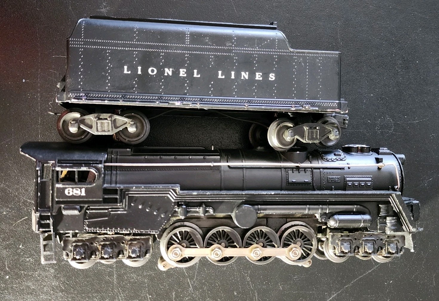 Lionel Steam Locomotive O Gauge 6-8-6 681 6200 with 6466W Tender. Our XS135