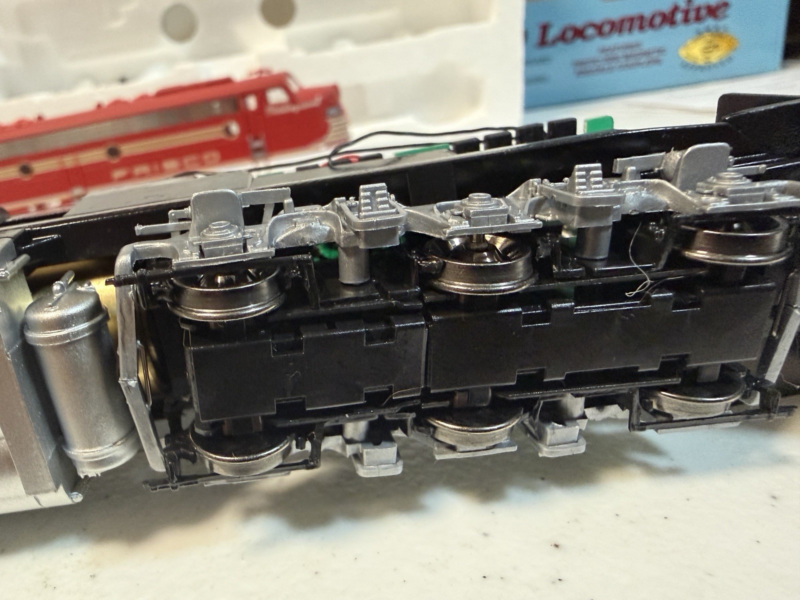 Proto 2000 Ho 1/87 Limited Editon Frisco E8/9 Diesel Locomotive #2022 LN/OB Rare
