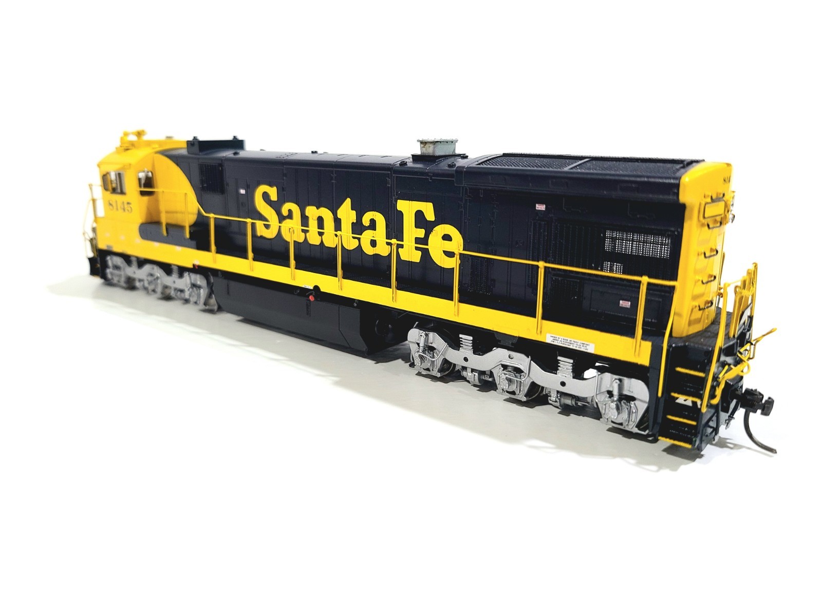 Overland OMI SF GE C30-7 Santa Fe Warbonnet #8145 HO Brass Model #087010051.1