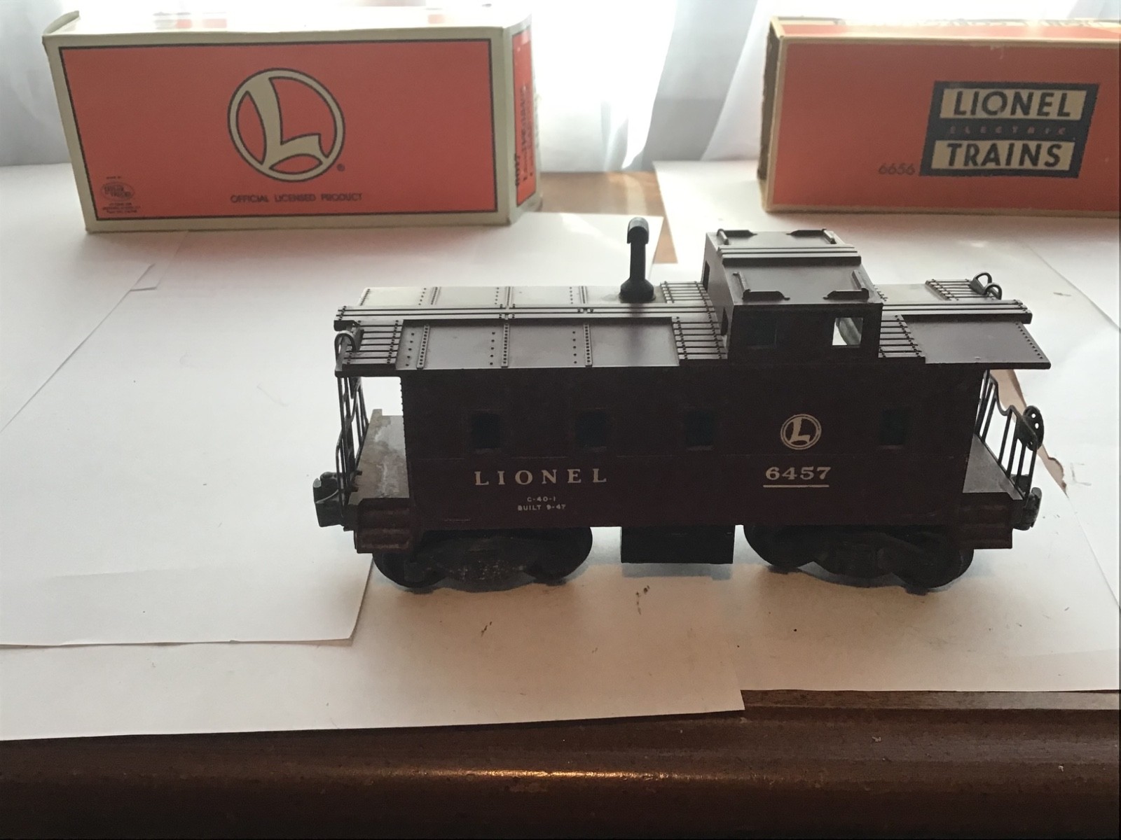 Lionel Postwar O-27 8302 SOUTHERN Steamer plus tender and 3 cars