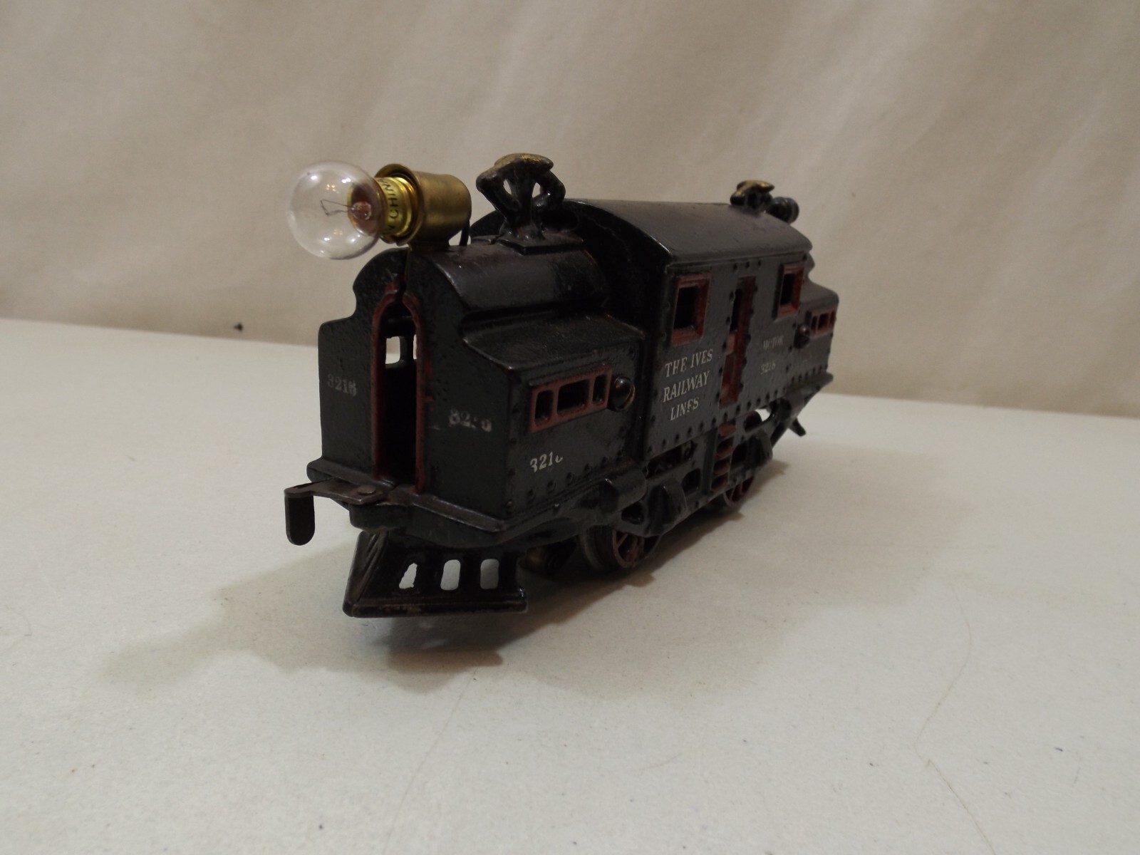 O Ives #3216 diecast early electric engine