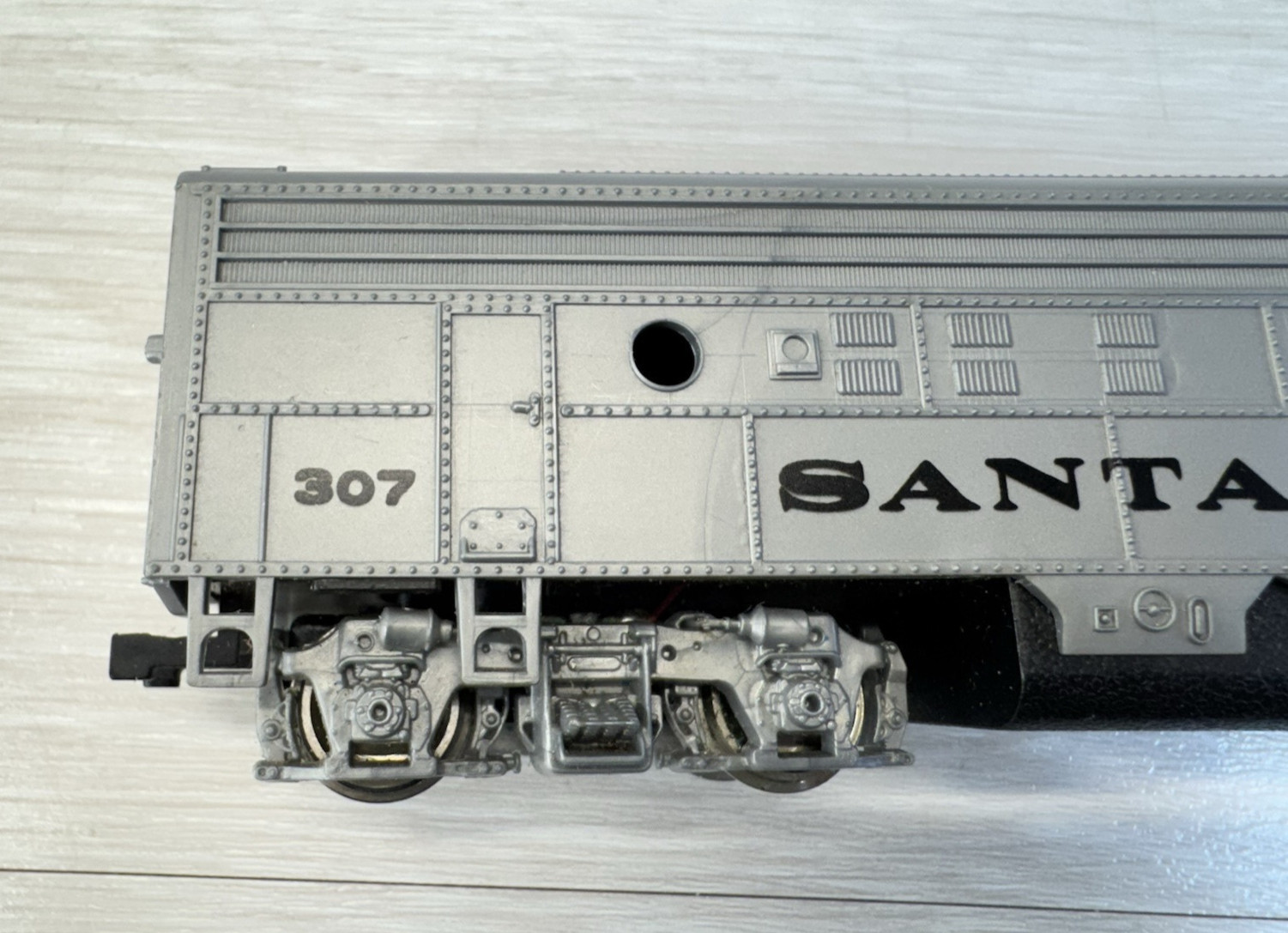 Vintage Bachman HO Scale Santa Fe Lighted Locomotive Red Silver Black #307