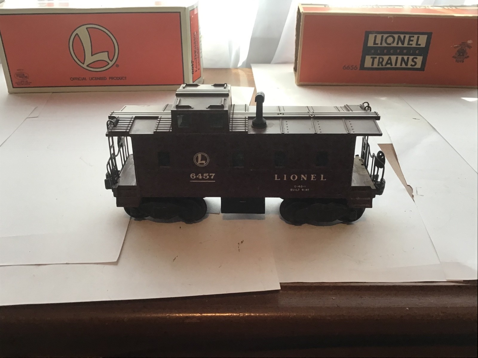 Lionel Postwar O-27 8302 SOUTHERN Steamer plus tender and 3 cars