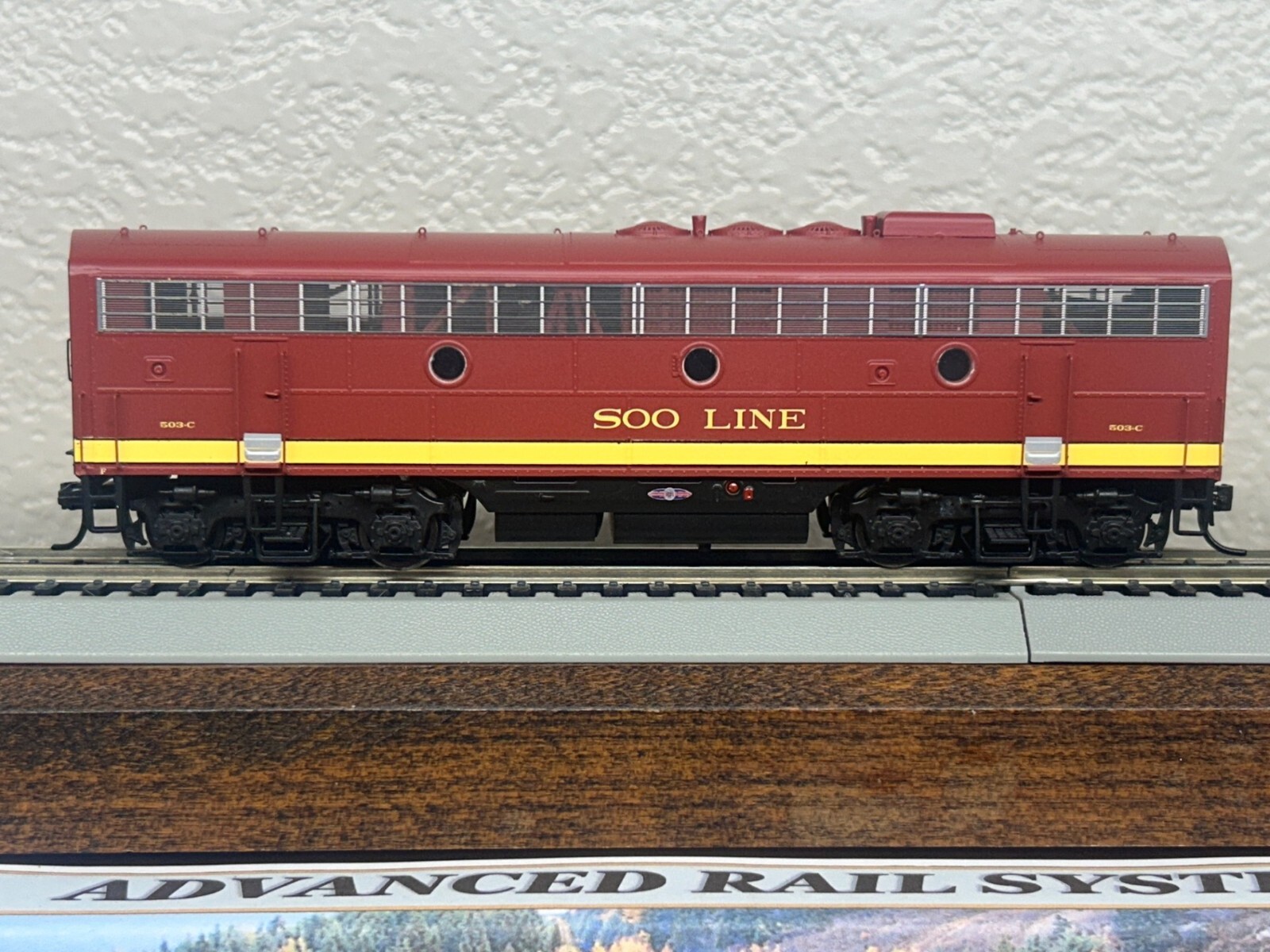 SOO LINE BURGUNDY- $OO LINE F7 – B unit 503C- DCC / QUANTUM SOUND HO Scale NEW
