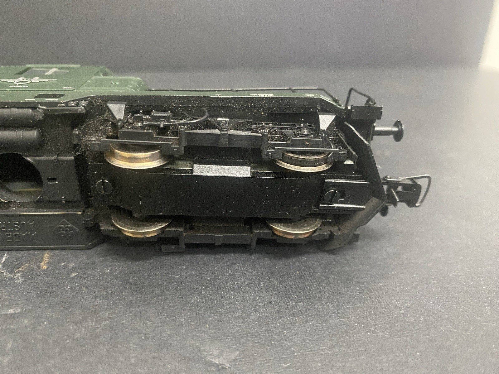 Roco 73463 Diesel Locomotive 2045.13 OBB HO scale with wrong box B9