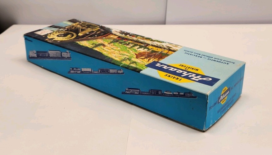 ATHEARN HO GP35 B&O CHESSIE SYSTEM 3547 POWERED DIESEL LOCOMOTIVE MINT B14