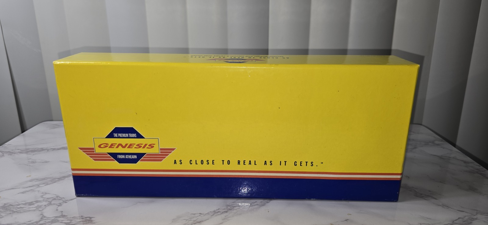 Athearn Genesis HO SD75M BNSF #2 Railway #G6135 Diesel Analog DC Silver/Red