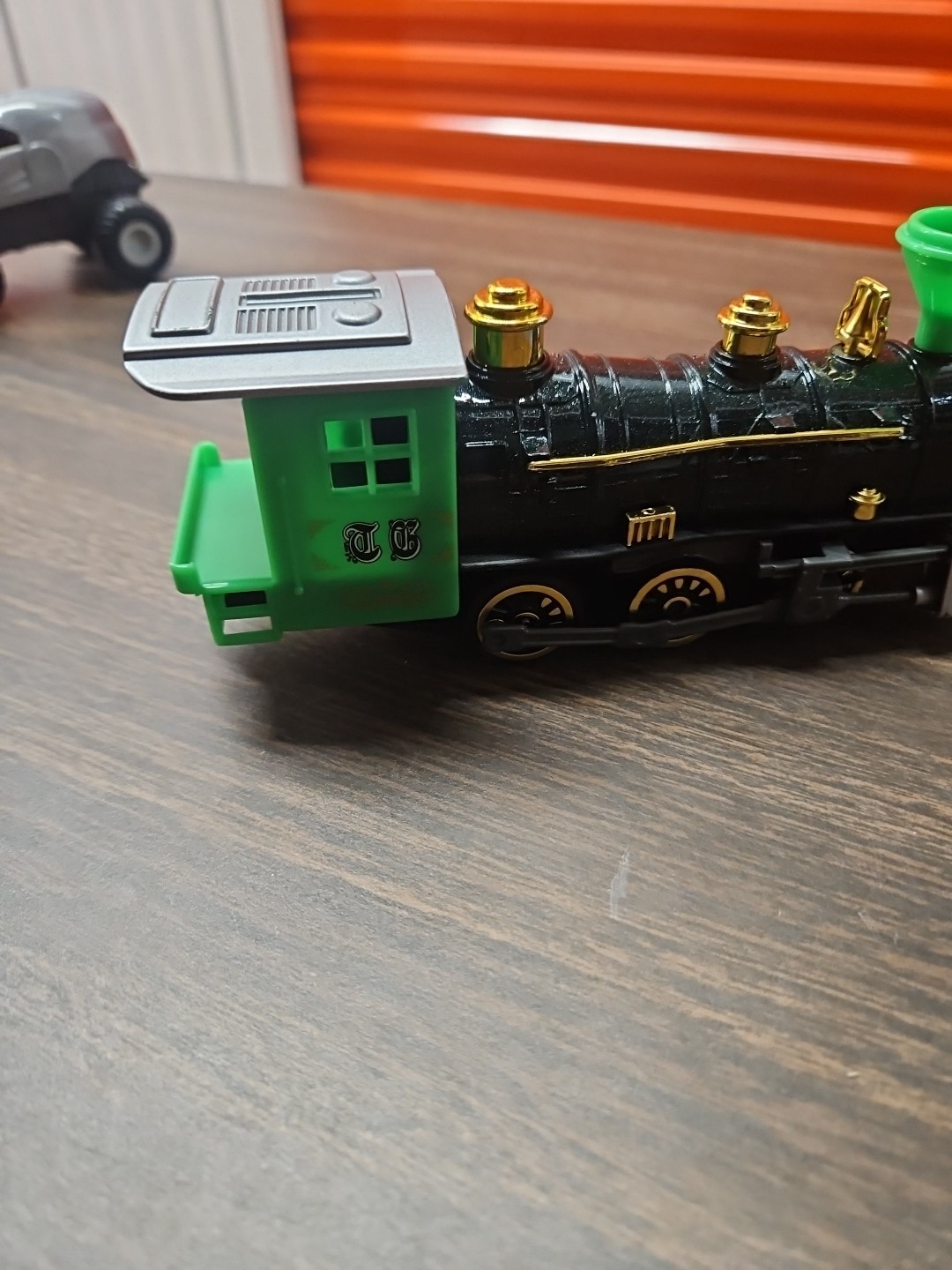 Wowtoyz Train Locomotive Green Black