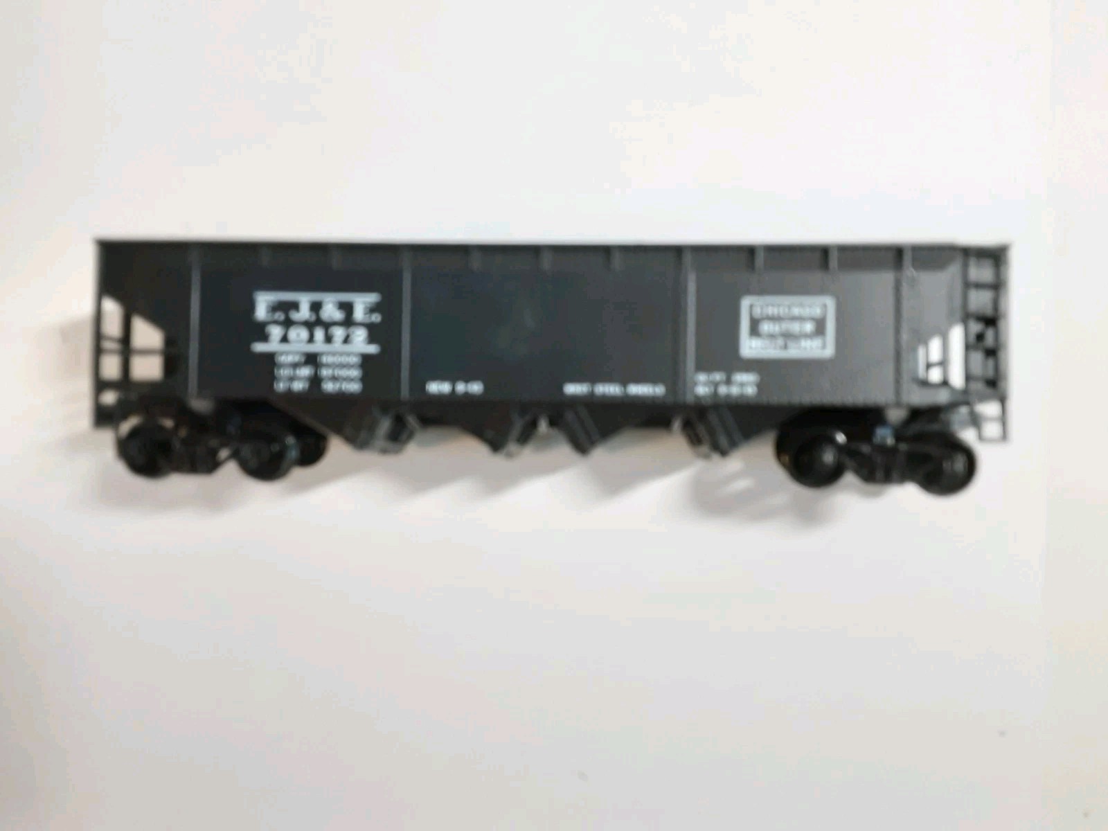 Vtg Lot Of 6 Box Cars, Tanker Cars, Flat Cars, Caboose See Description (1)