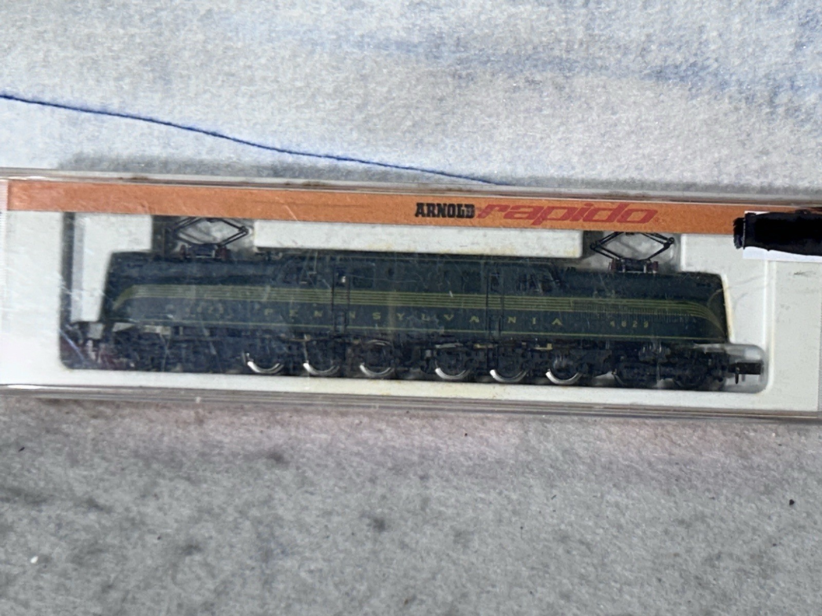 Classic Arnold Pennsylvania RR GG-1 Electric Locomotive N Gauge