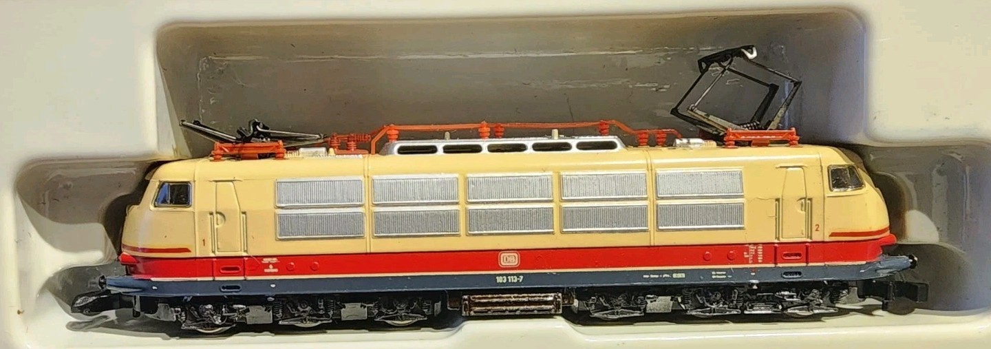 Märklin Z 8854 electric locomotive BR 103 113-7 DB