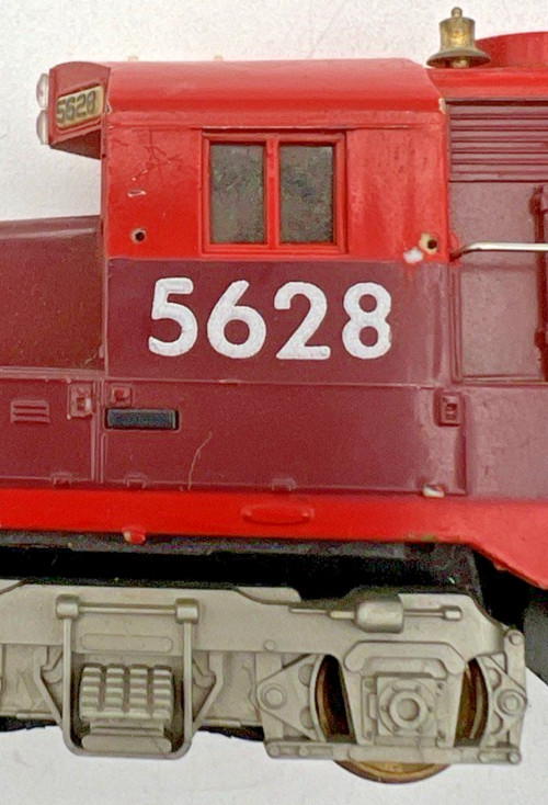 6 LOCOMOTIVES C.B. & Q 5601, BN 9987, MILWAUKEE RD, DURANGO 5628 + EXTRAS