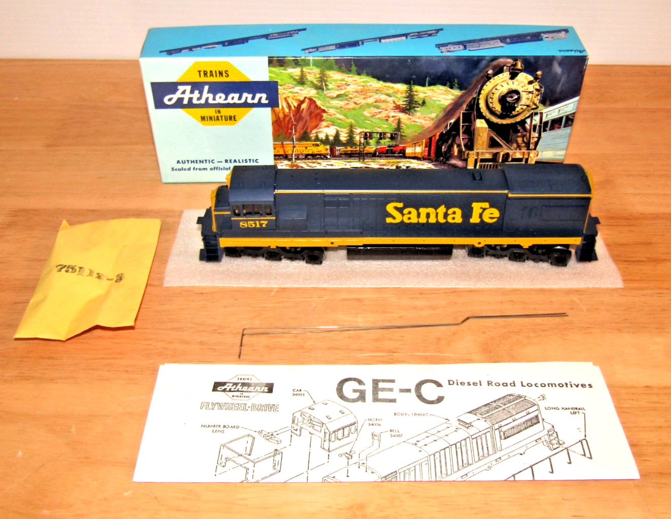 Athearn HO 3501 Santa Fe U33-C Powered Engine Diesel Locomotive 8517 NEW