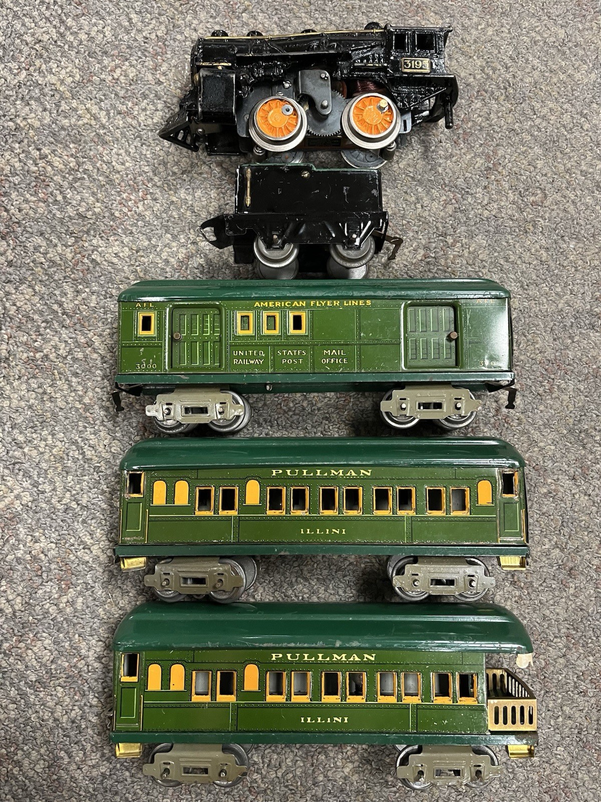 + American Flyer O Cast Iron #3195 Locomotive & Tender 3 Car Green Passenger Set