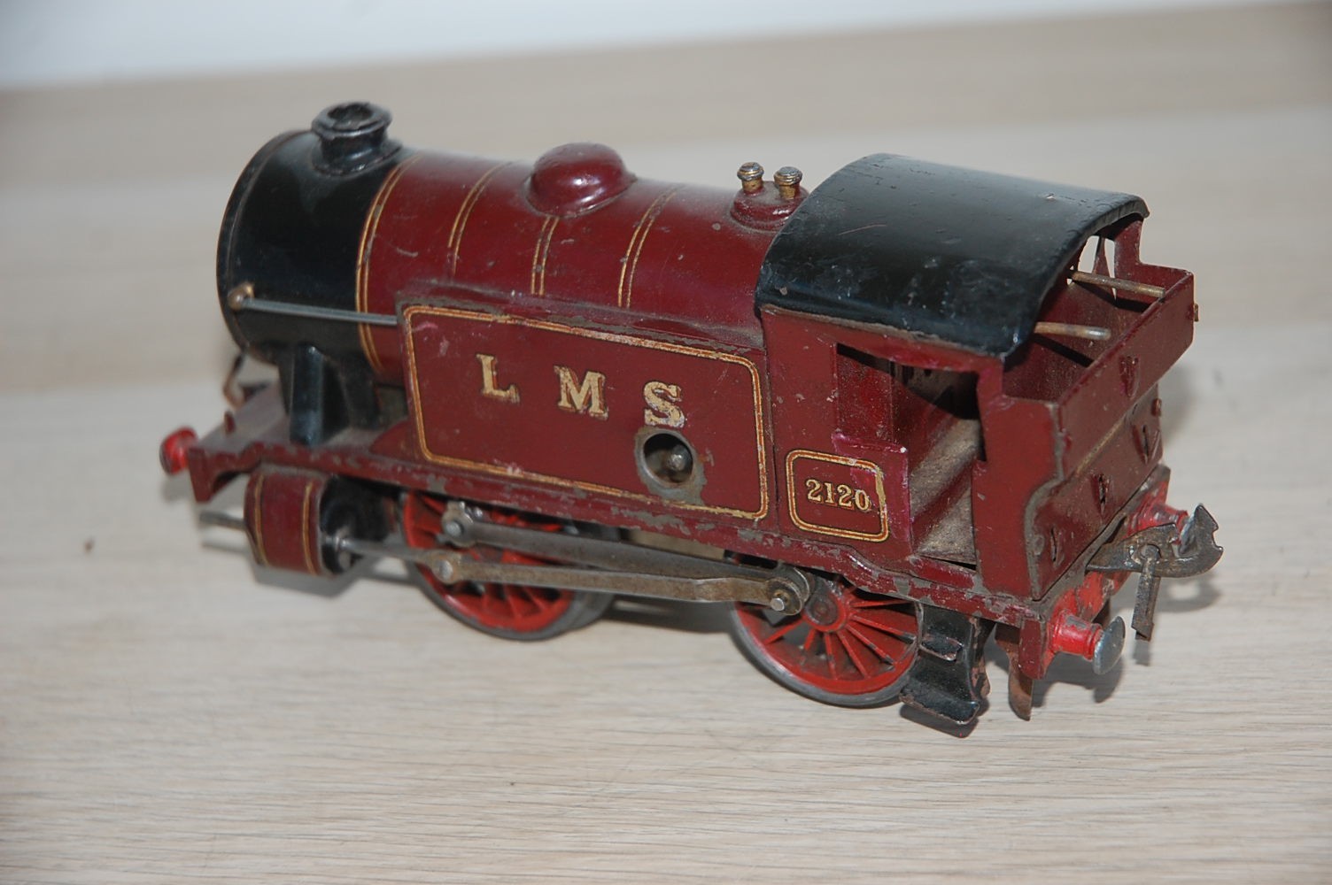 HORNBY O GAUGE CLOCKWORK No 1 SPECIAL TANK LOCOMOTIVE IN RED LMS LIVERY