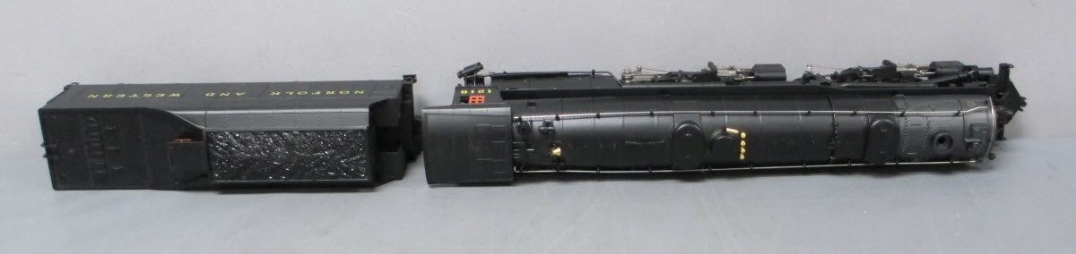 Lionel 6-28052 O Gauge N&W Class A Articulated 2-6-6-4 Steam Loco & Tender #1218