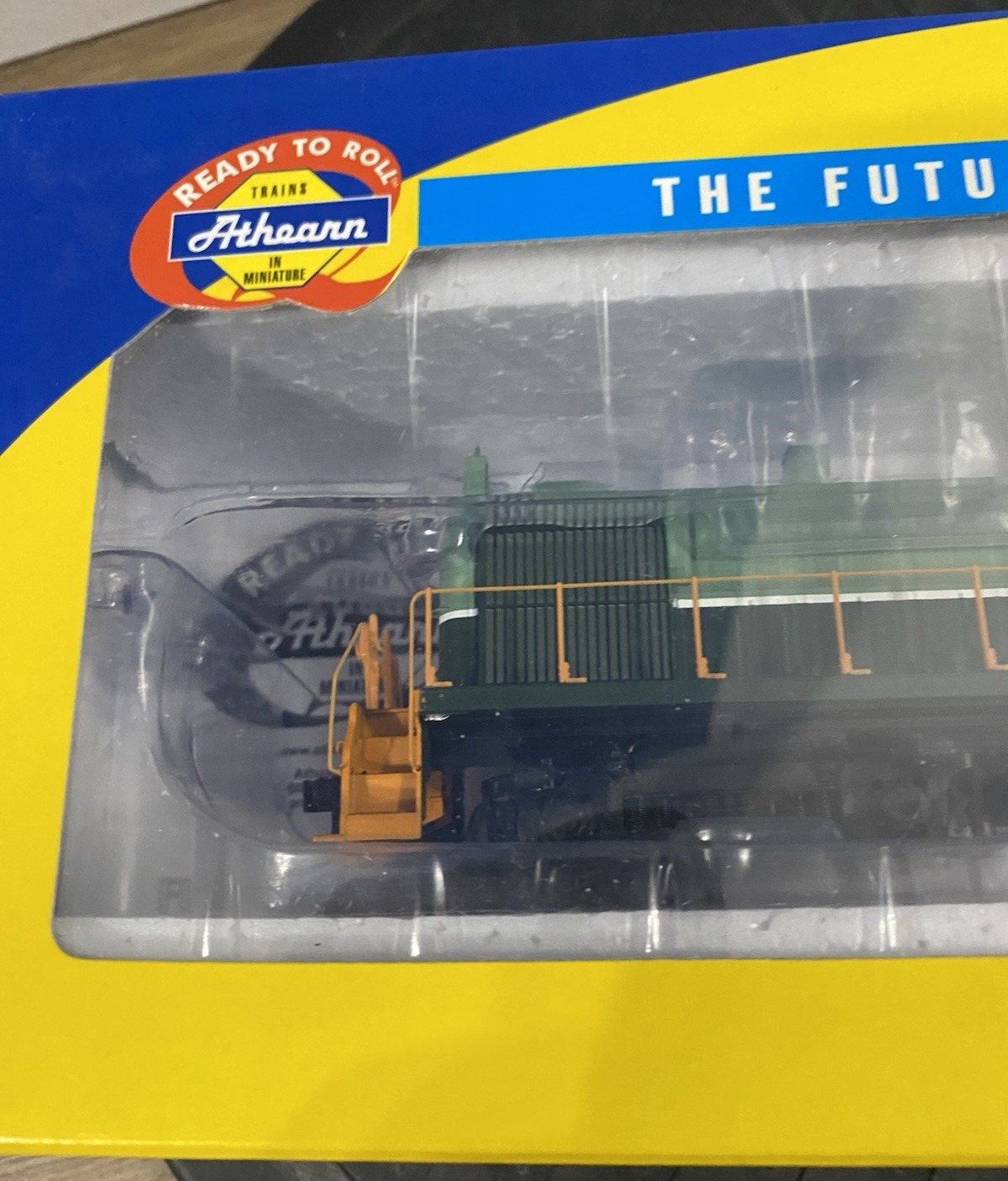 Athearn 94086 Ho Brittish Columbia RS3 Locomotive 566 DCC Plug Equipped