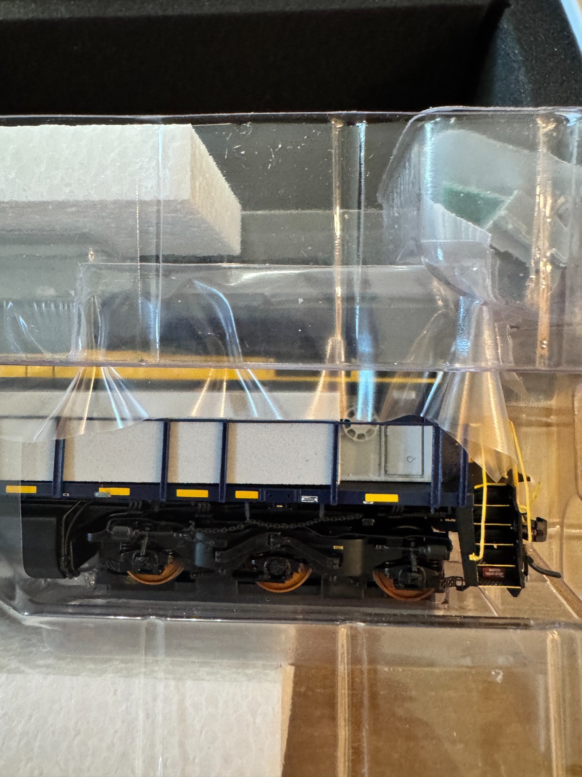 Scaletrains SXT39912 Rivet Counter ES44AH CSX (C&O) #1869 DCC/Sound SSS Speaker