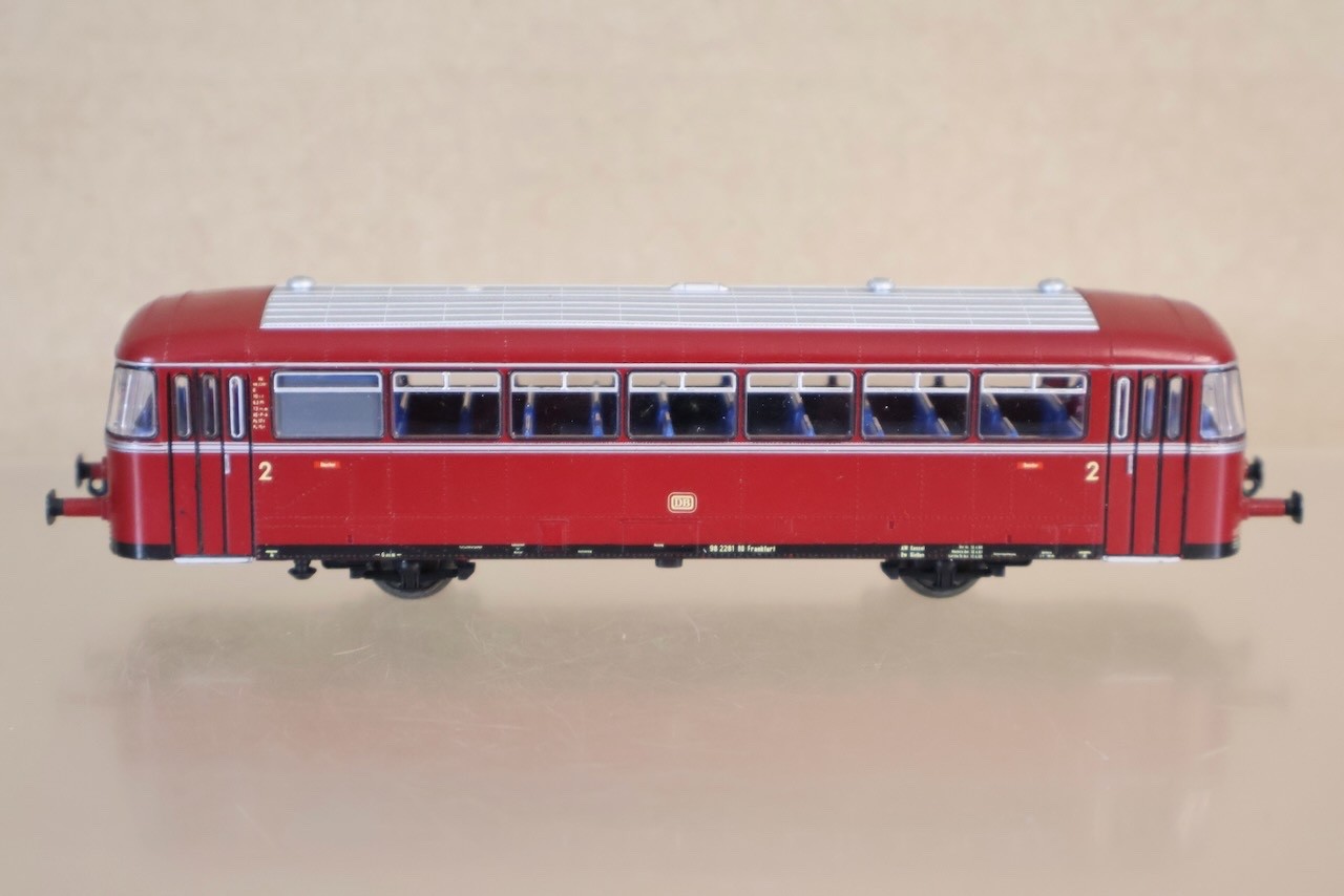 ROCO 43019 NON POWERED DB CLASS BR VB 98 228 TRAILING RAILCAR LOCOMOTIVE on