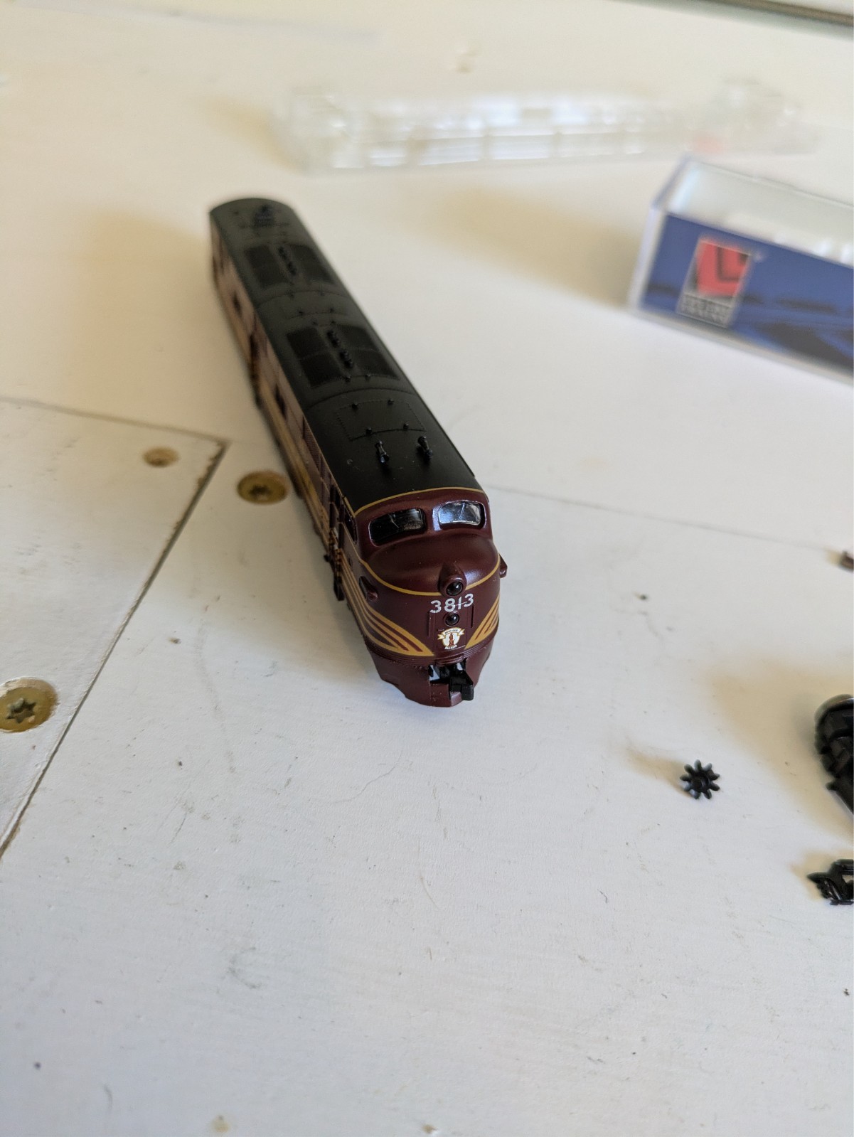 Life Like N Scale E7 Boston Maine 7002 #3813 for parts/repair