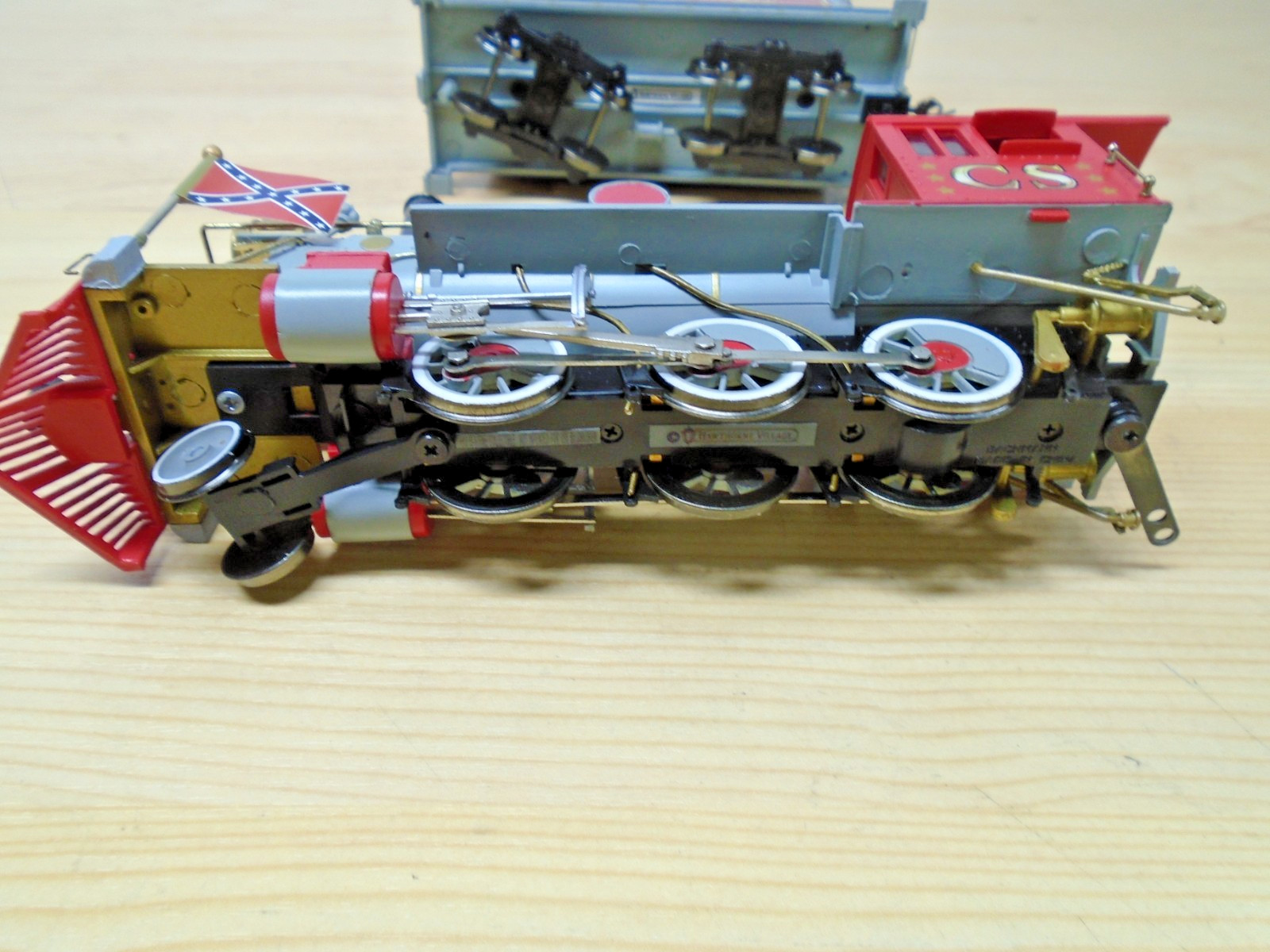 Bachmann Hawthorne HO CSA Civil War Confederate Loco 2-6-0 & Tender Runs/Lights
