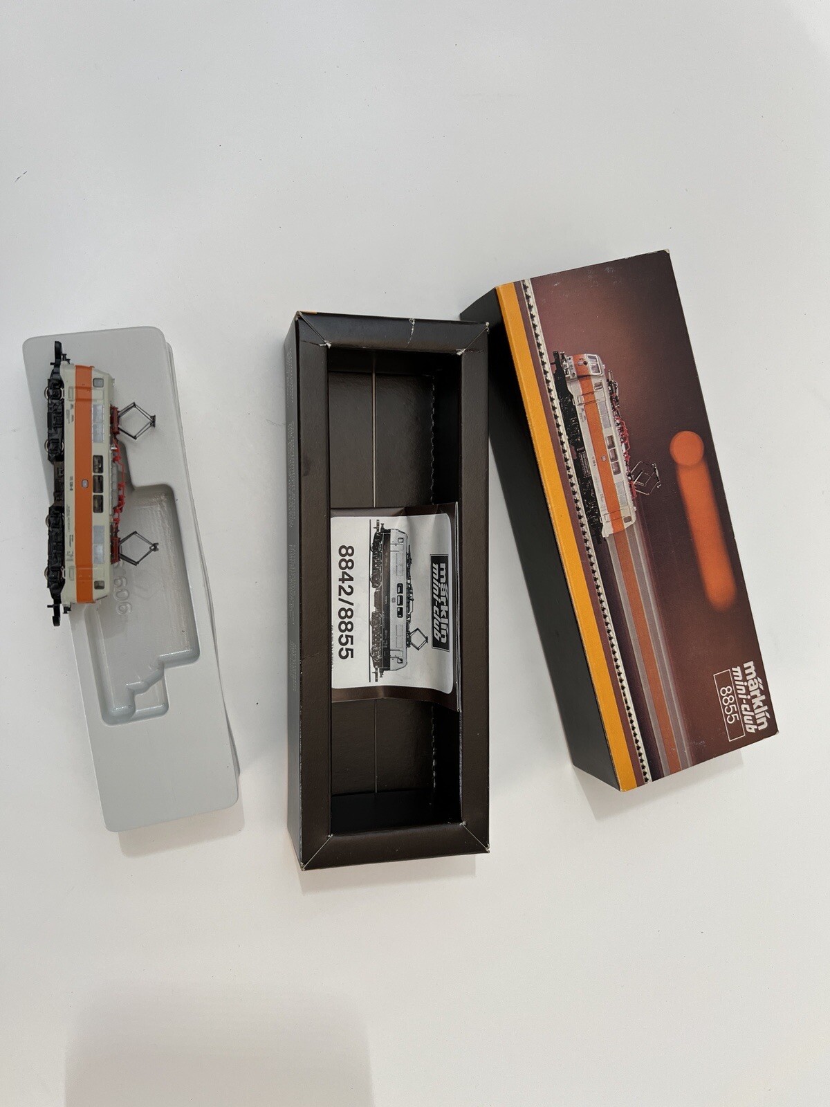 NEW Marklin mini-club Z Scale 8855 German Railway Airport Electric Locomotive!