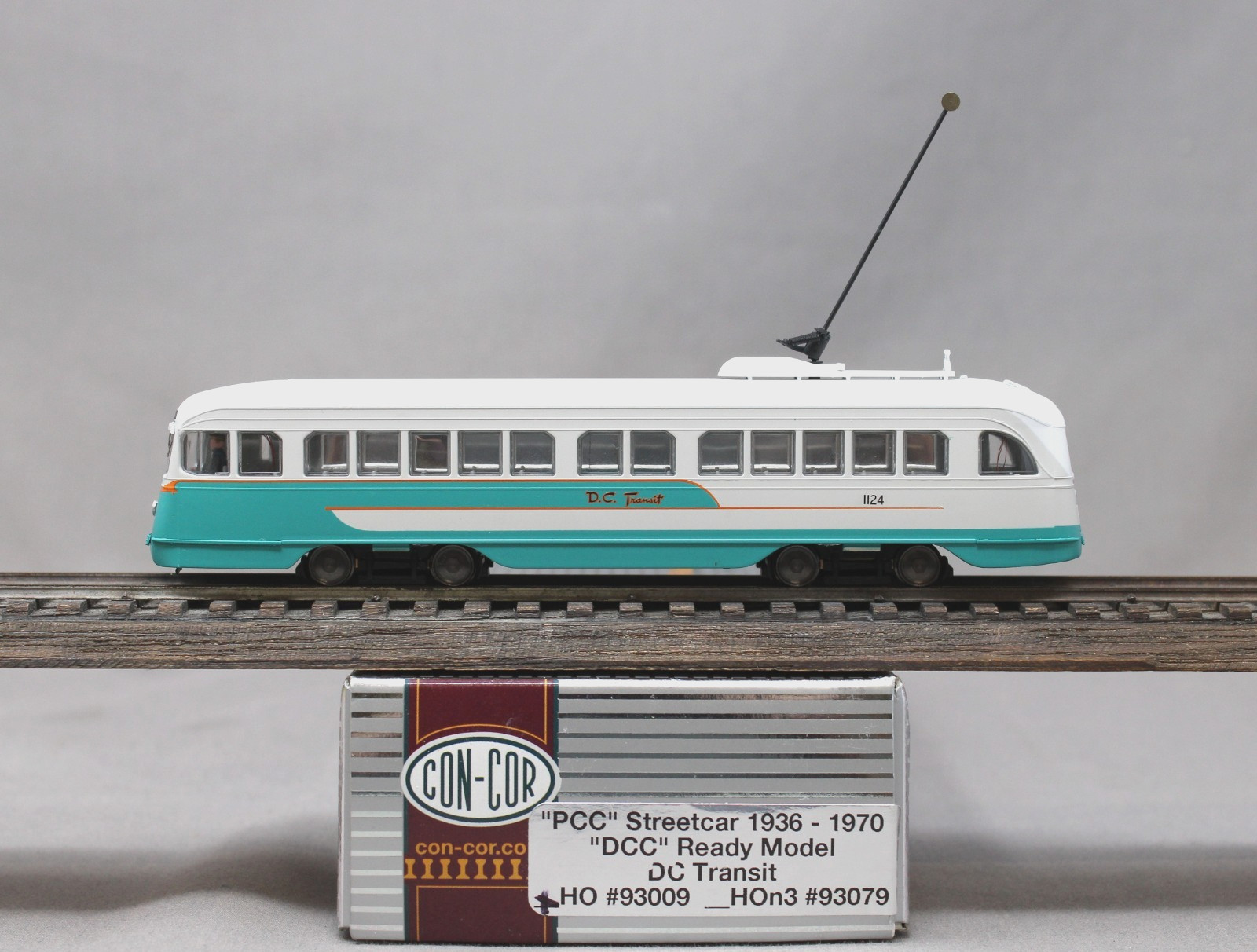 CONCOR #93009 DC Transit PCC Trolley #1124, DCC & SOUND Ready, C9 NIB OOP
