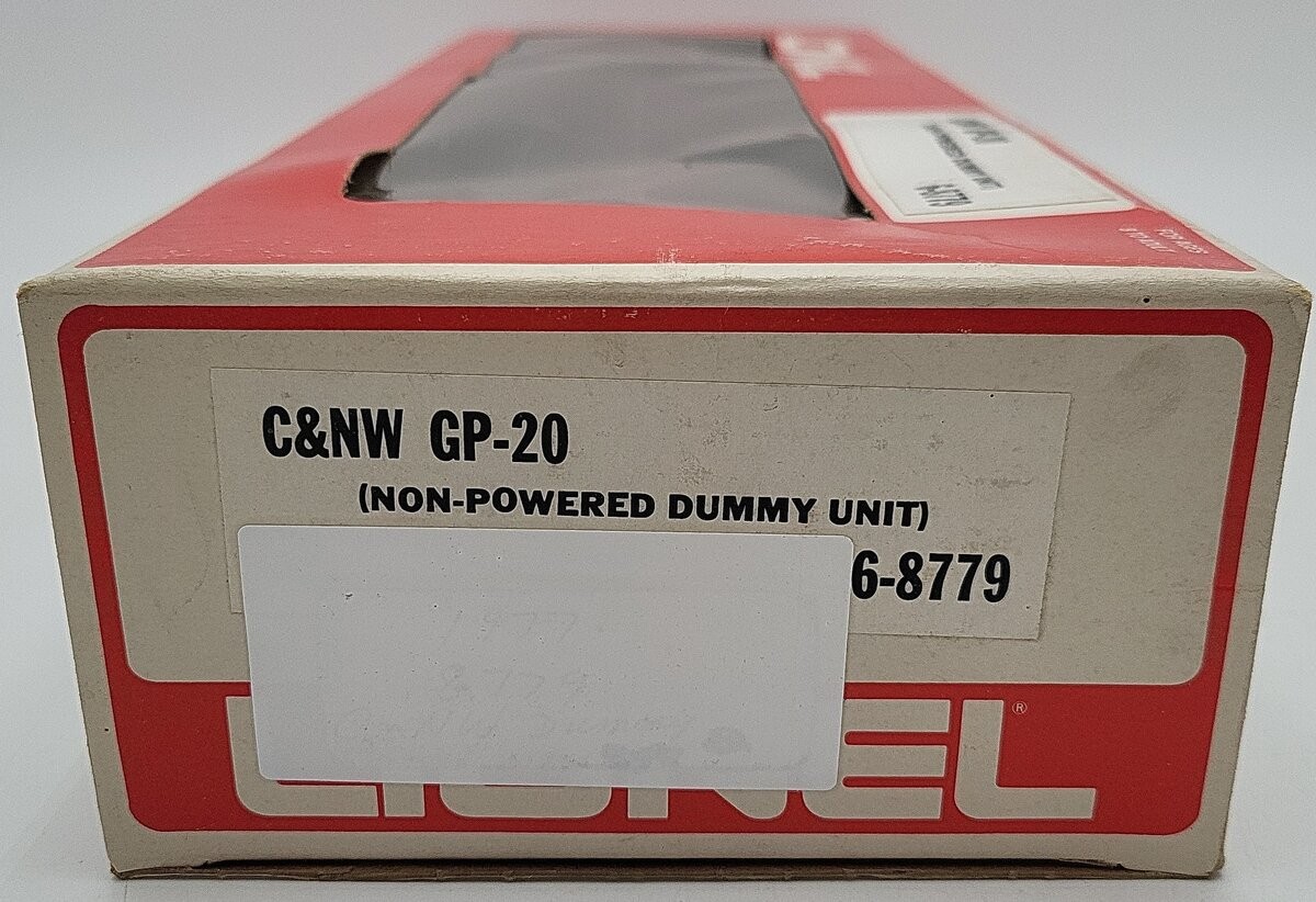 Lionel 6-8779 O Gauge Chicago and Northwestern GP-20 Dummy Diesel Locomotive/Box