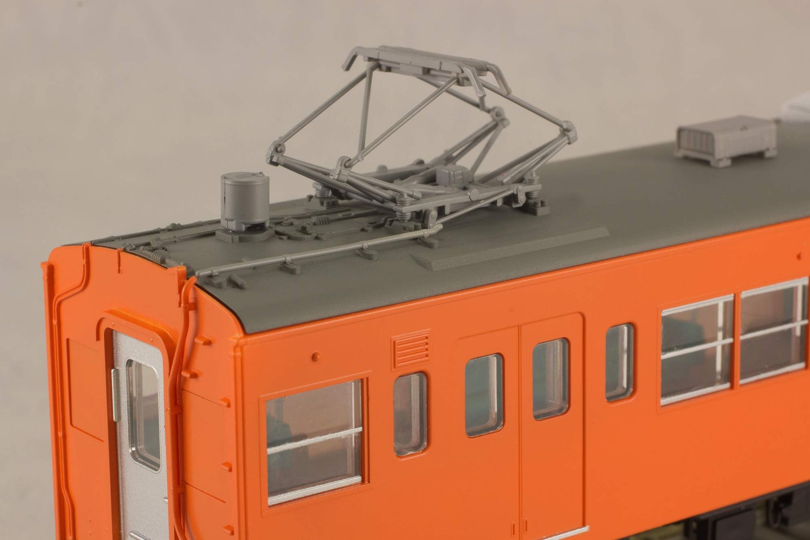 1/80 JR East Japan 201 series DC train Chuo Line Moha 201 Moha 200 display model