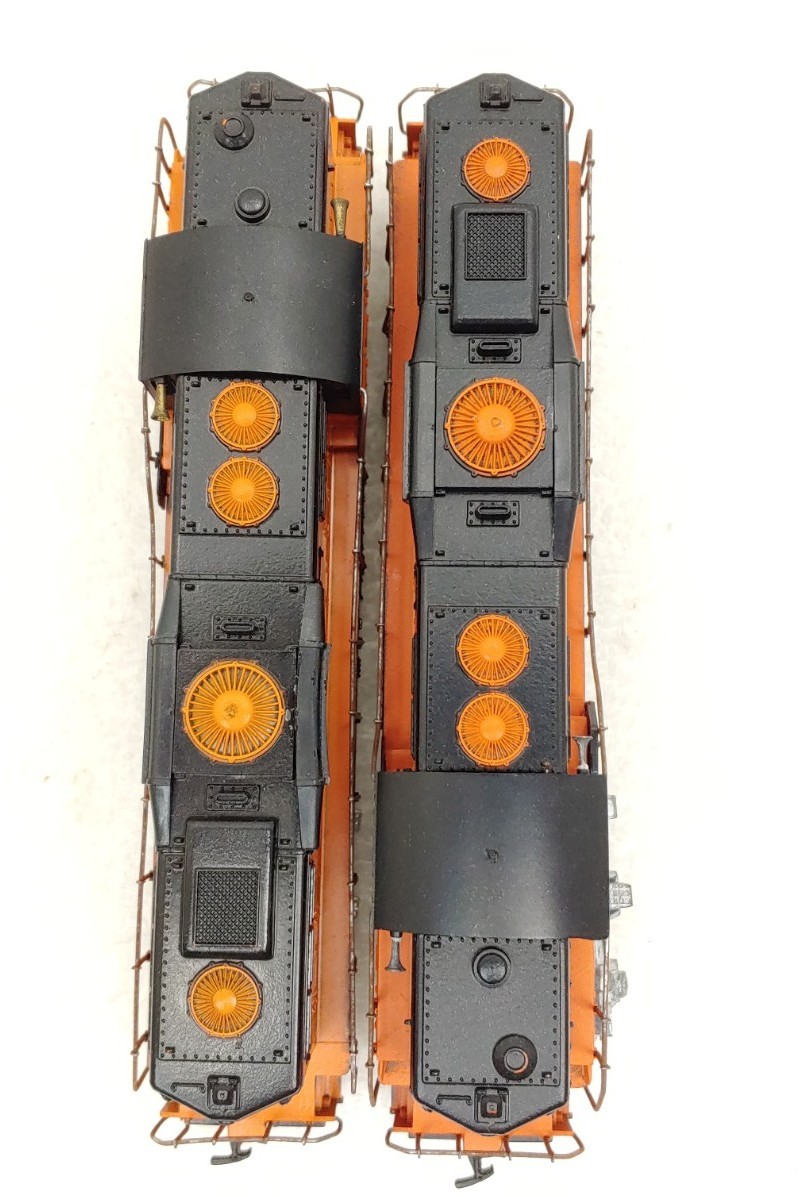 Rare Athearn Trains HO Yellow Box Mill Road GP9 AA Diesel Locomotive Engine Set