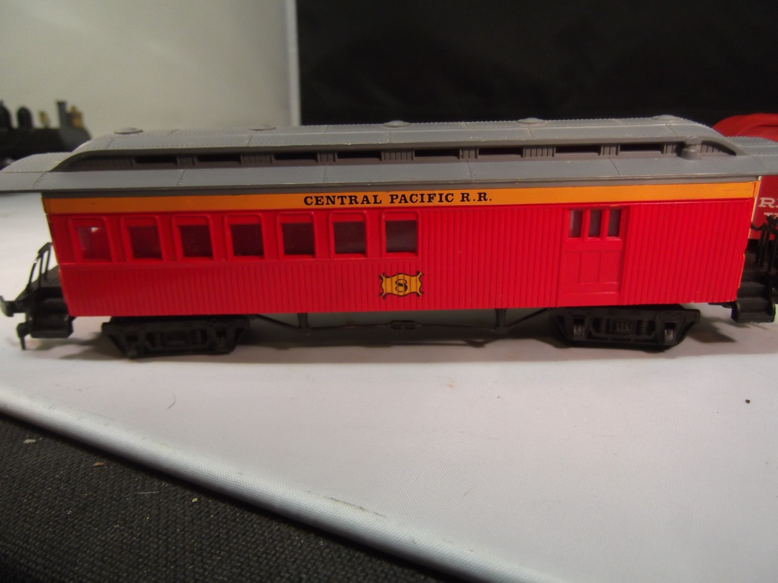 HO Scale 0-4-0 Steam Locomotive #94 and a Tender, passenger, baggage, caboose