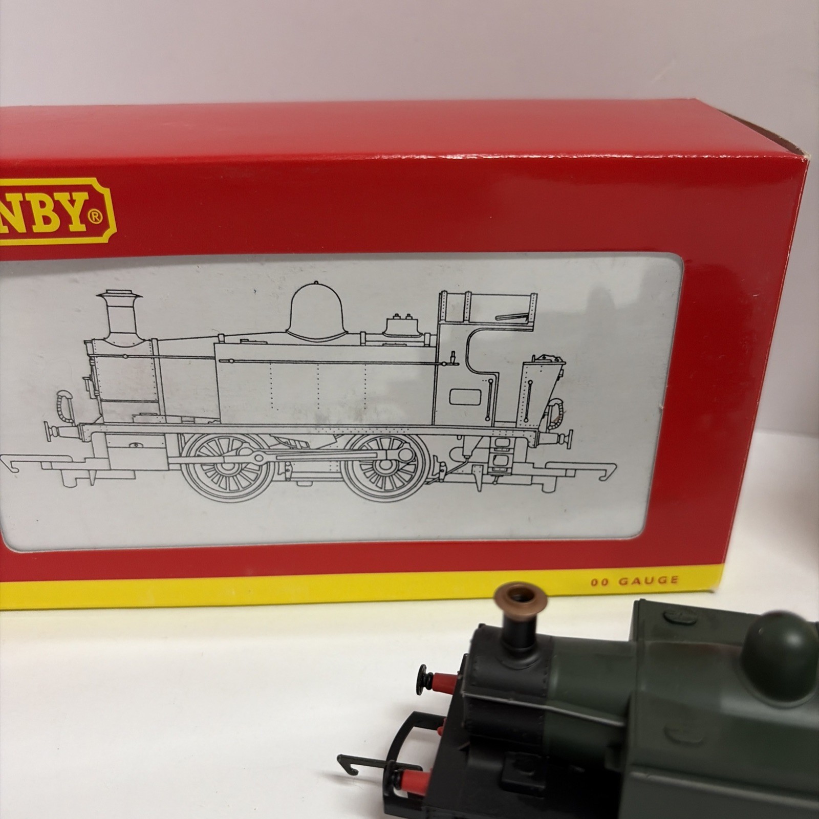 HORNBY R2665 BR 0-4-0 T INDUSTRIAL LOCOMOTIVE Boxed Green 328 00 Gauge Train NOS