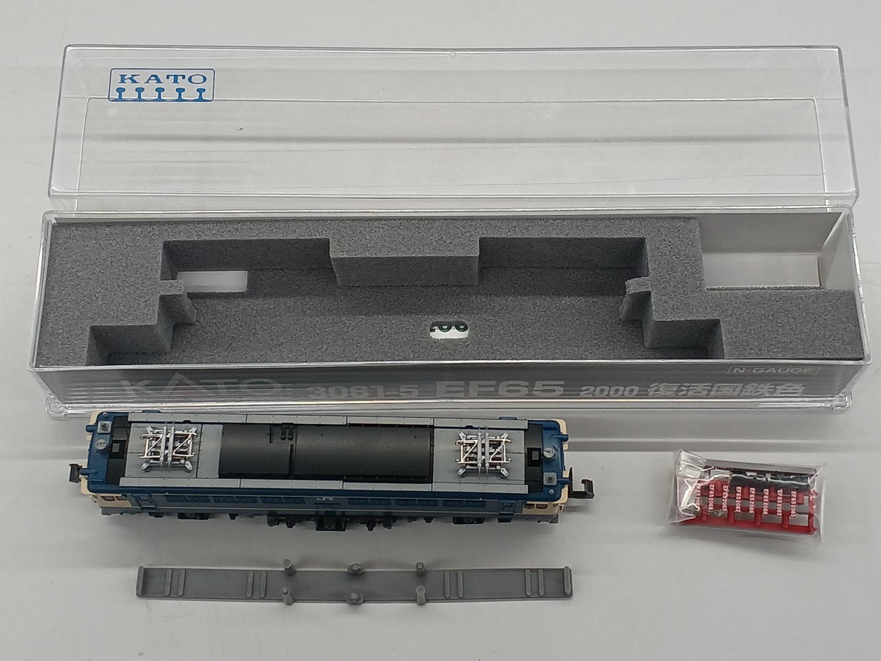 KATO 3061-5 EF65 2000 Revival JNR Color NGauge EF65 2000 Series