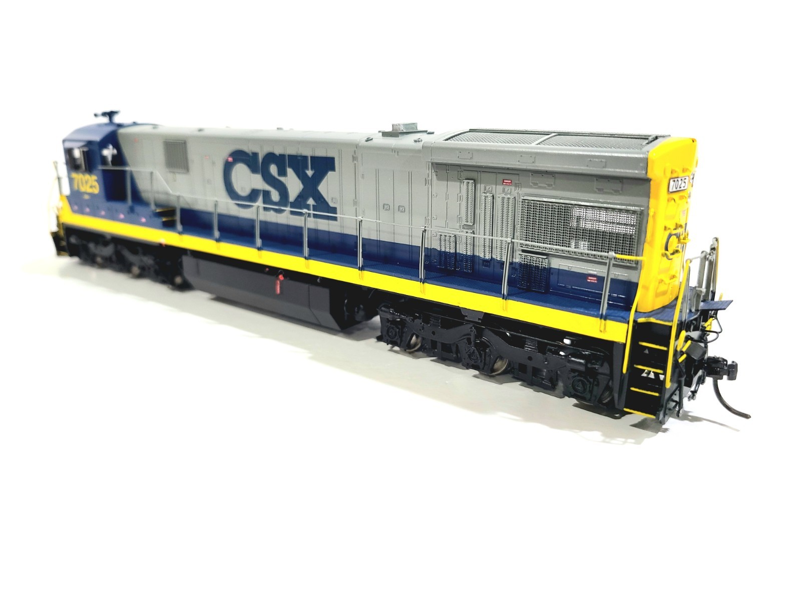 Overland OMI CSX GE C30-7 CSX Transportation #7025 HO Brass Model #087010055.2